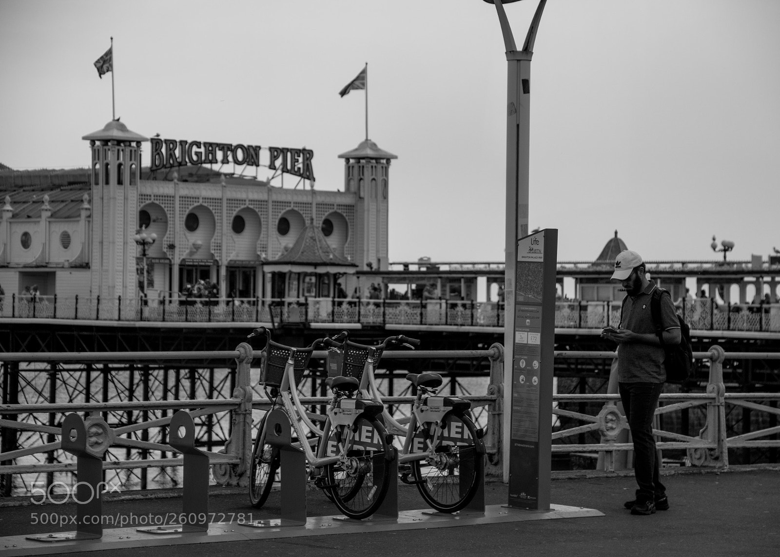 Canon EOS 70D sample photo. Coastal b&w photography