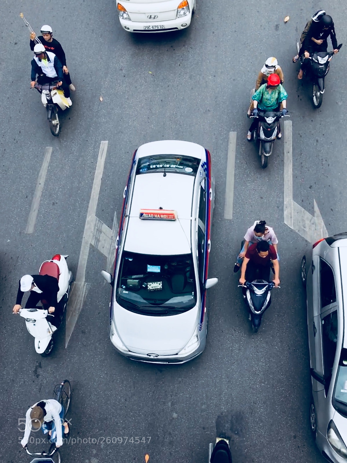 Apple iPhone 6s Plus sample photo. Traffic vietnam photography