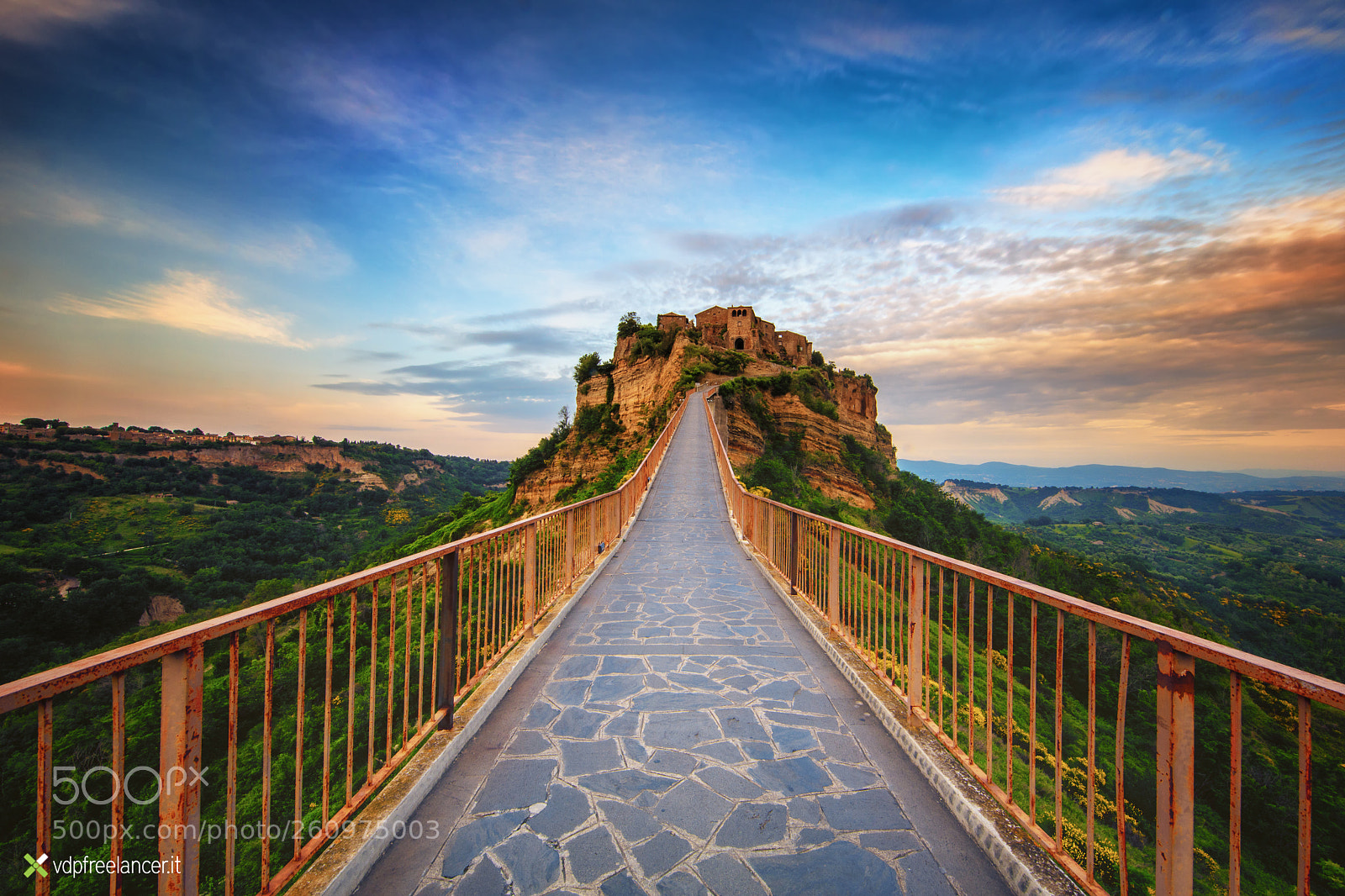 Canon EOS 5DS sample photo. Civita di bagnoregio photography