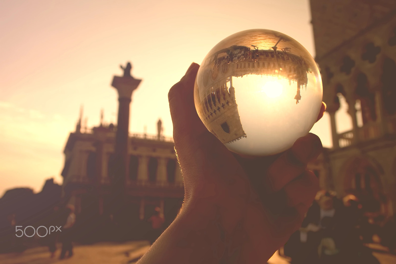 Canon EOS M5 sample photo. Venice in a magical glass ball photography
