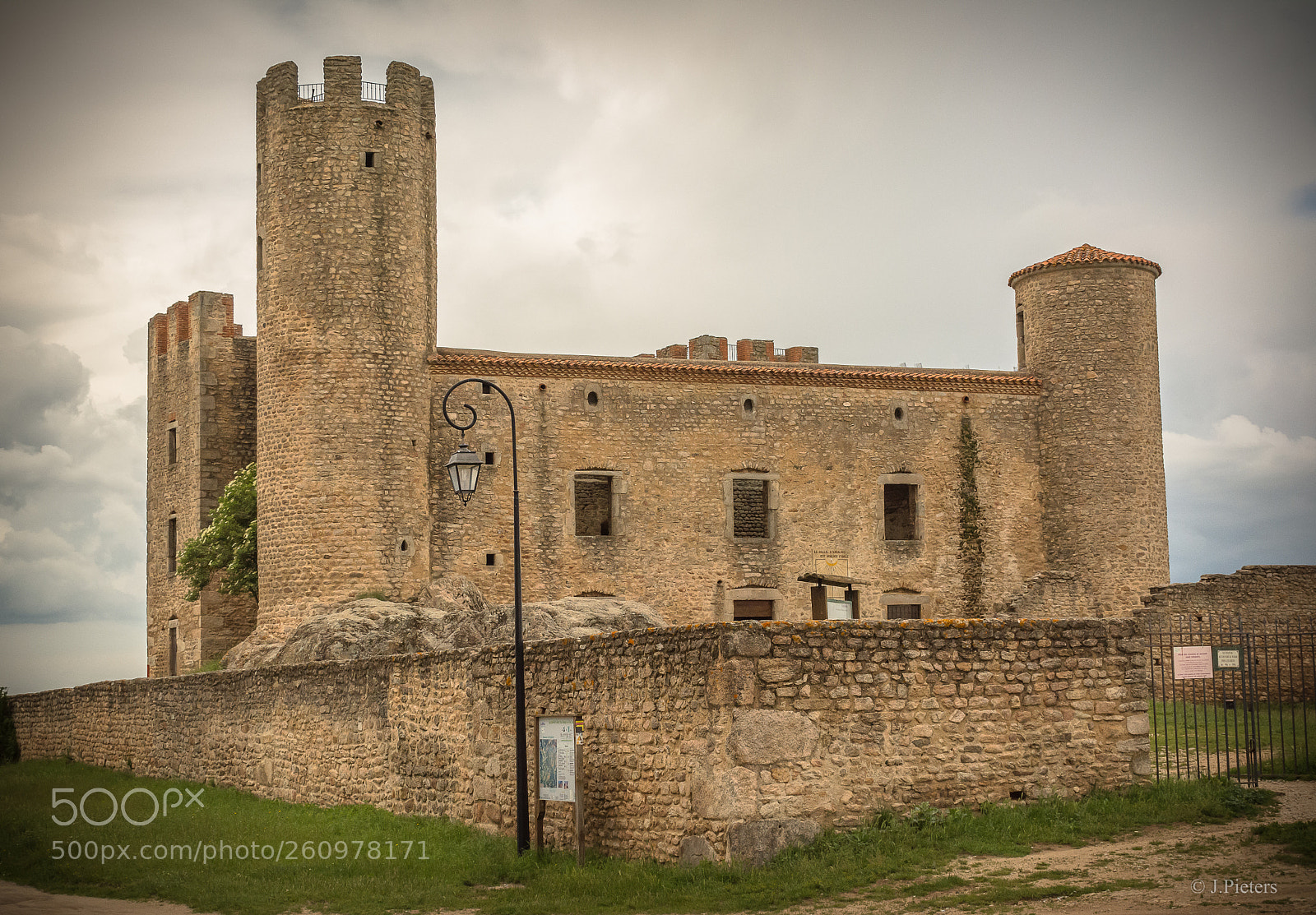 Nikon D7100 sample photo. Château d'essalois 42 photography