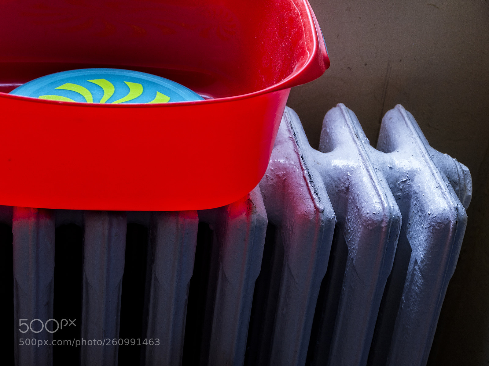 Canon EOS 40D sample photo. Variation on the radiator photography
