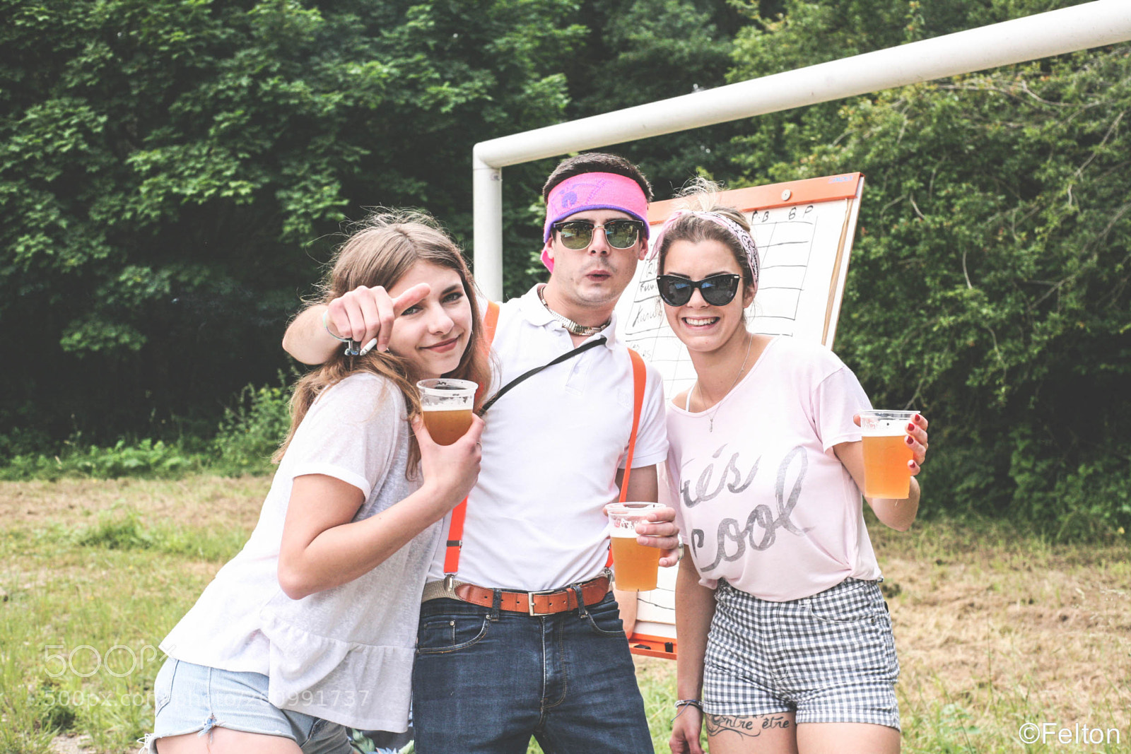 Canon EOS 5D sample photo. Chill & beer photography
