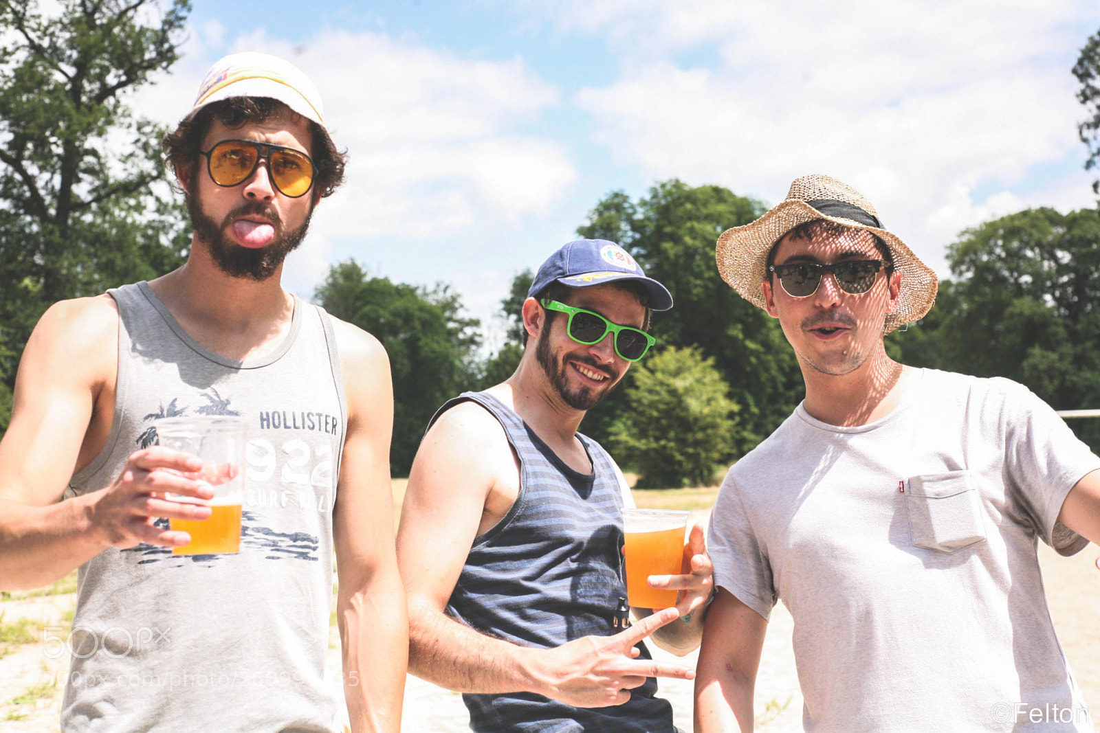 Canon EOS 5D sample photo. Chill & beer photography