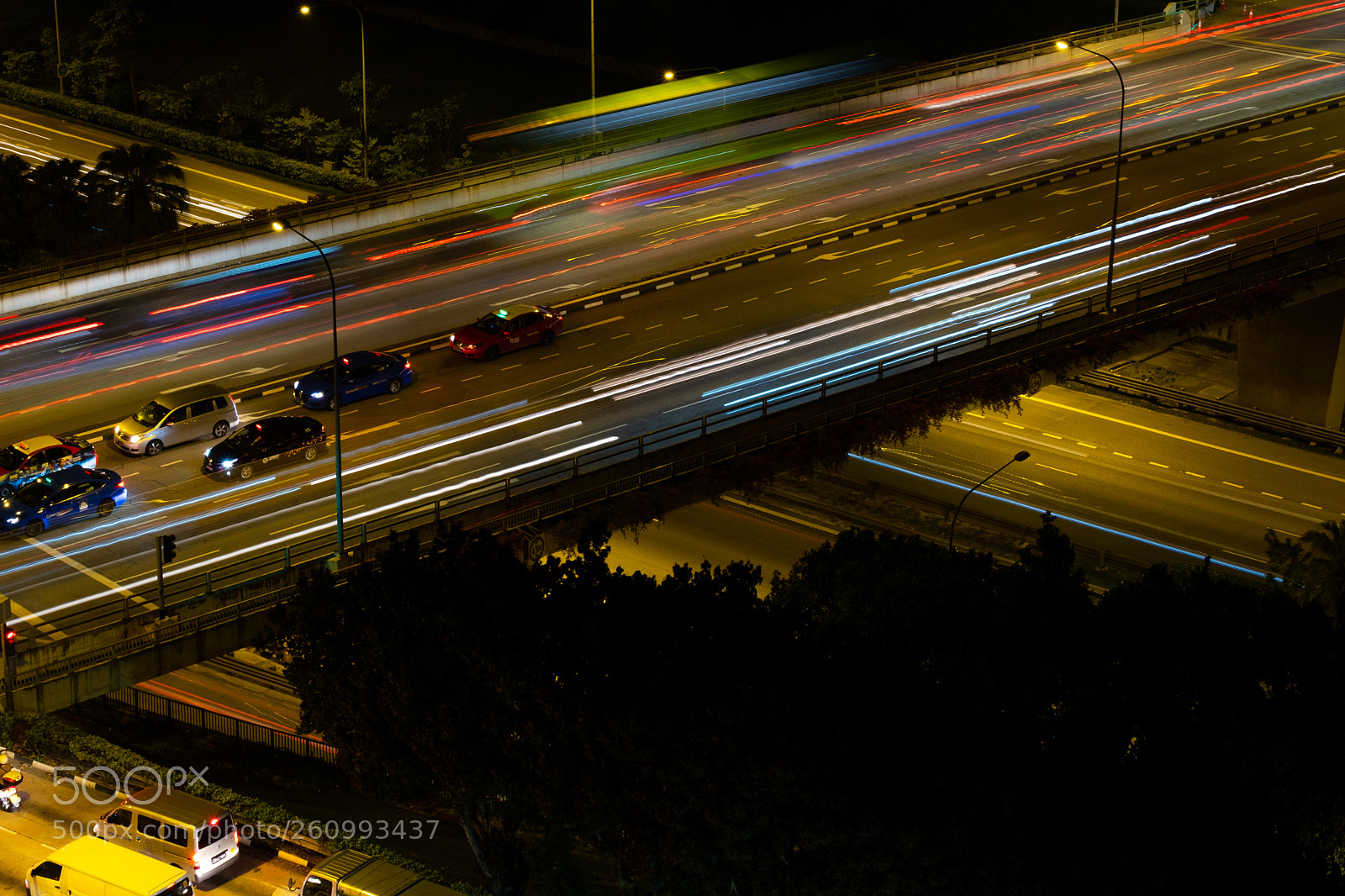 Fujifilm X-T20 sample photo. Busy traffic in the photography