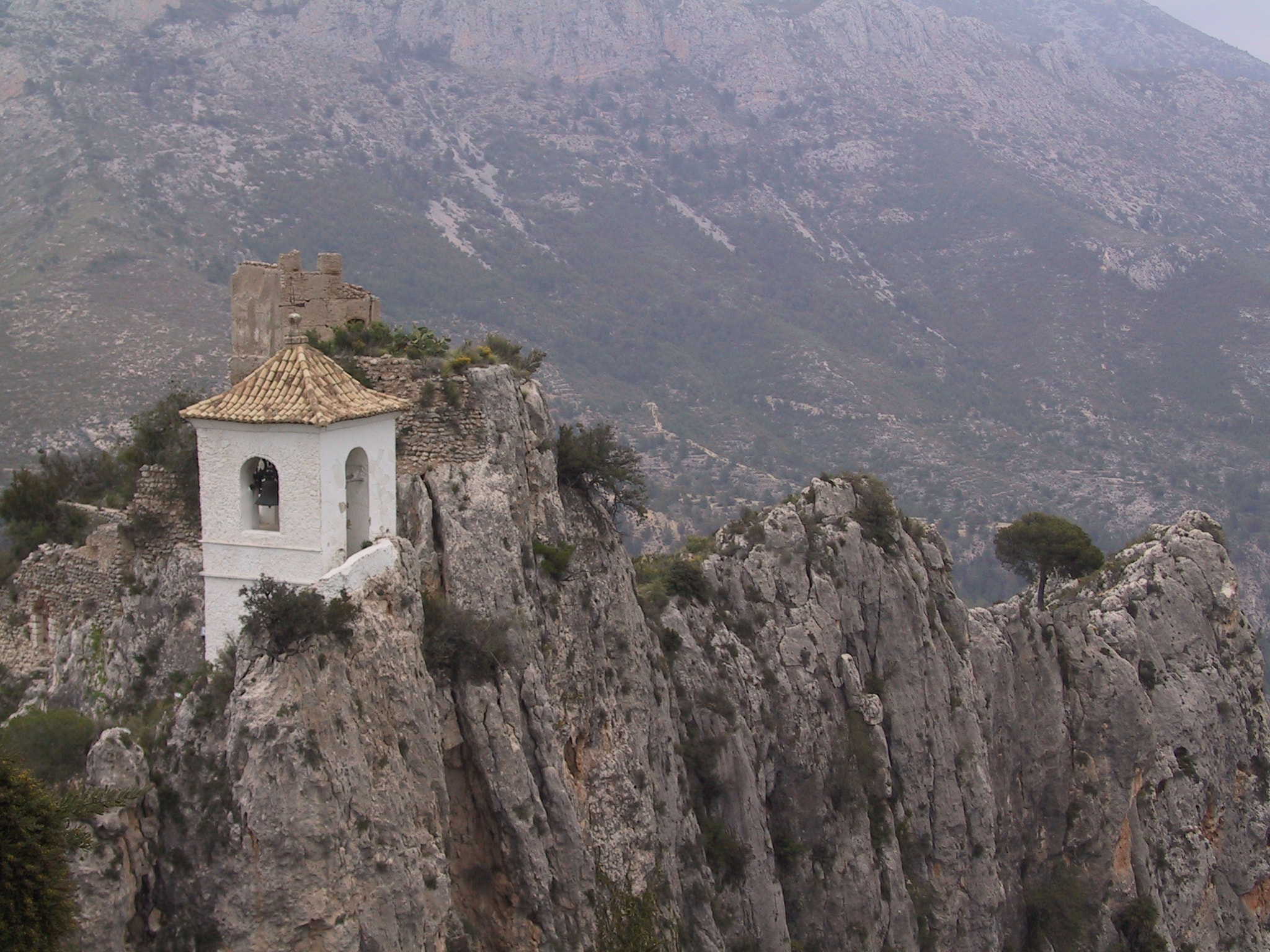 Canon POWERSHOT G1 sample photo. El castell de guadalest photography