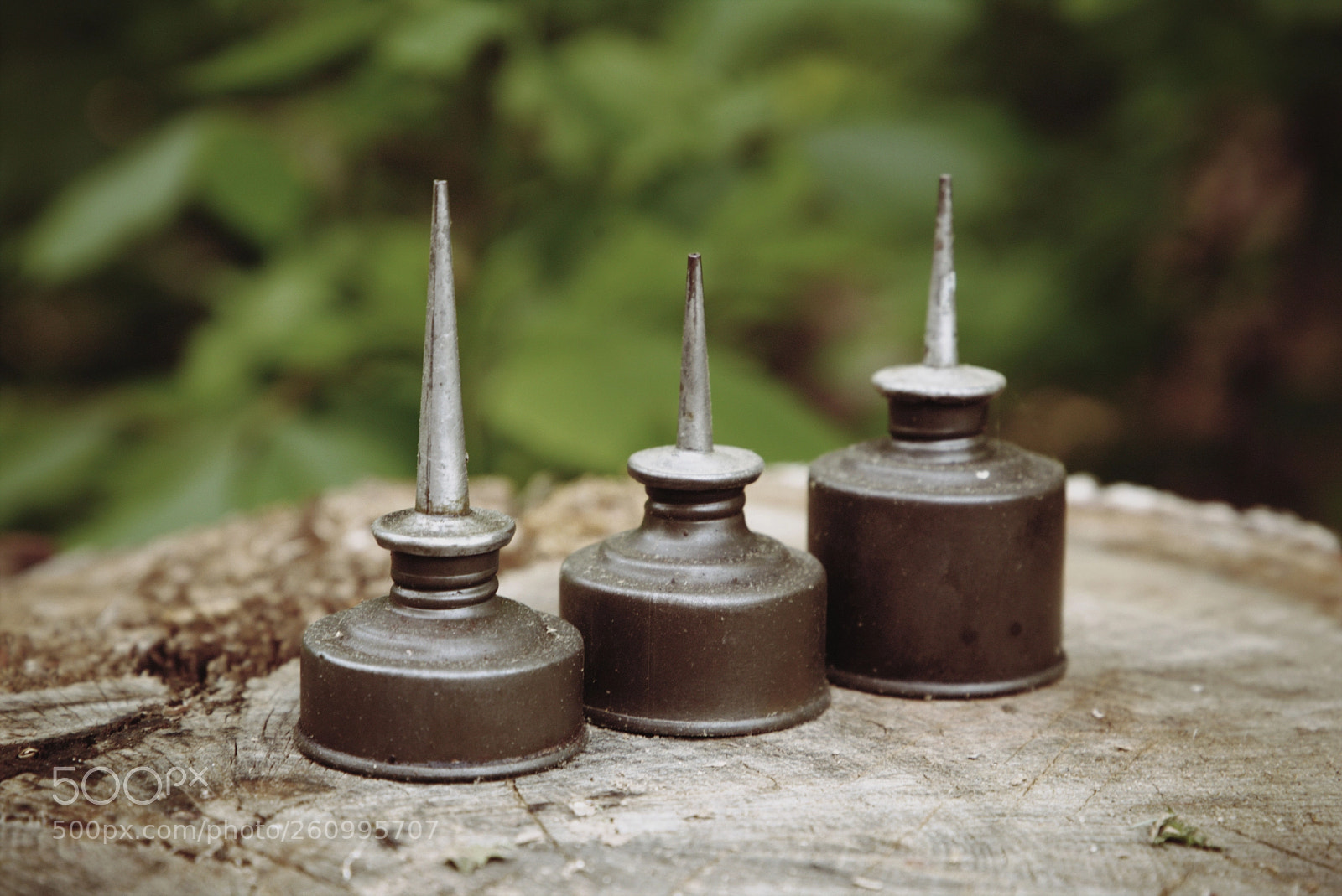 Canon EOS 6D sample photo. Antique oil cans photography