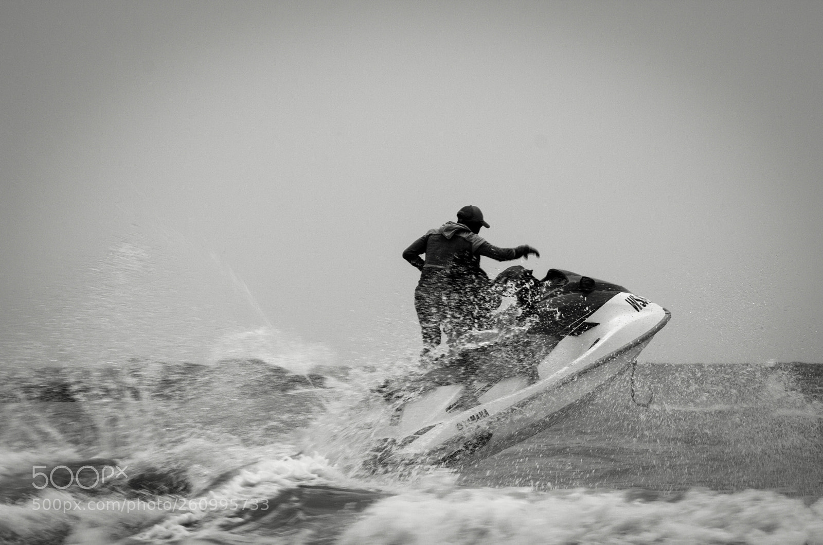 Canon EOS 700D (EOS Rebel T5i / EOS Kiss X7i) sample photo. The wild splash photography
