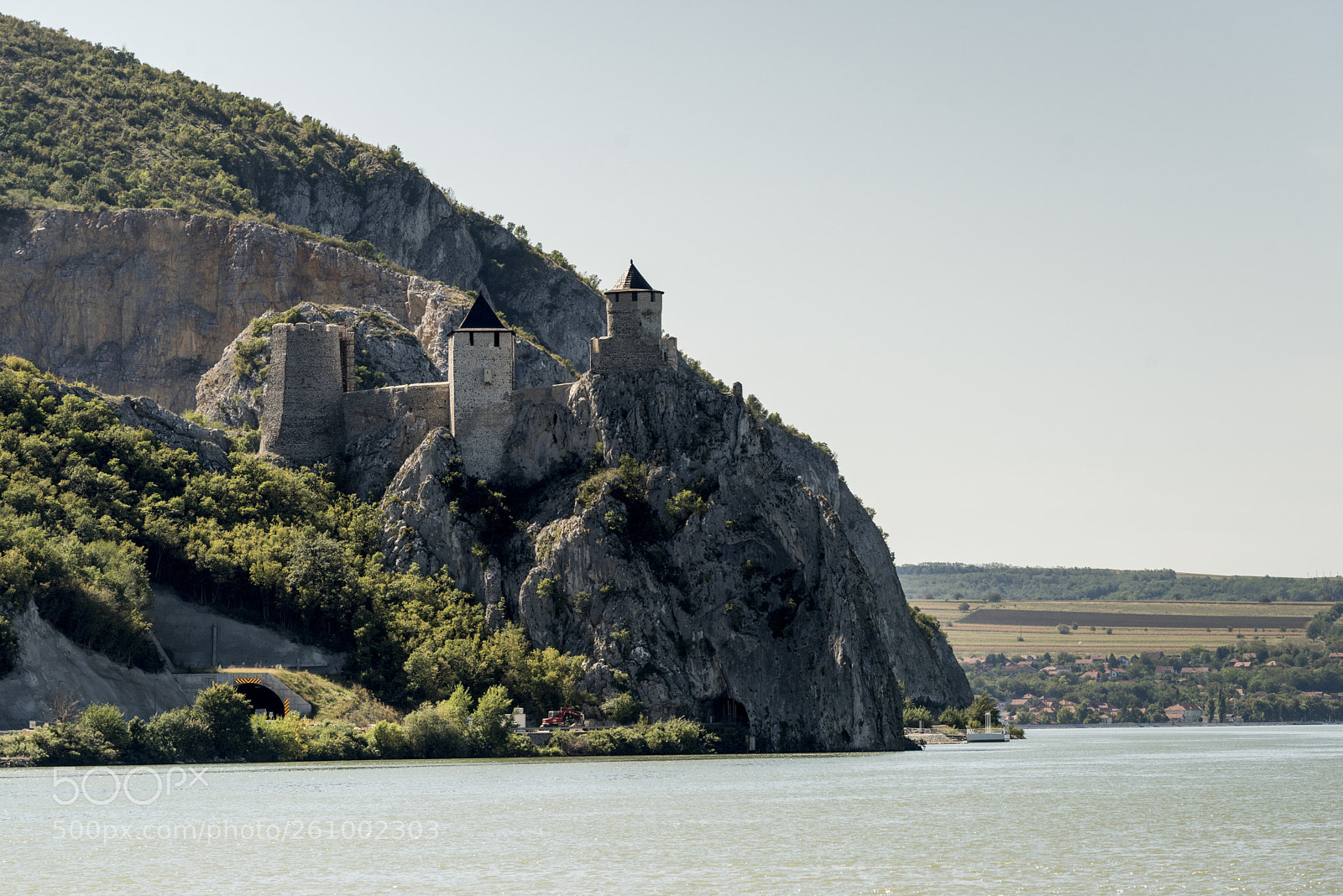 Nikon D810 sample photo. Medieval golubac fortress on photography