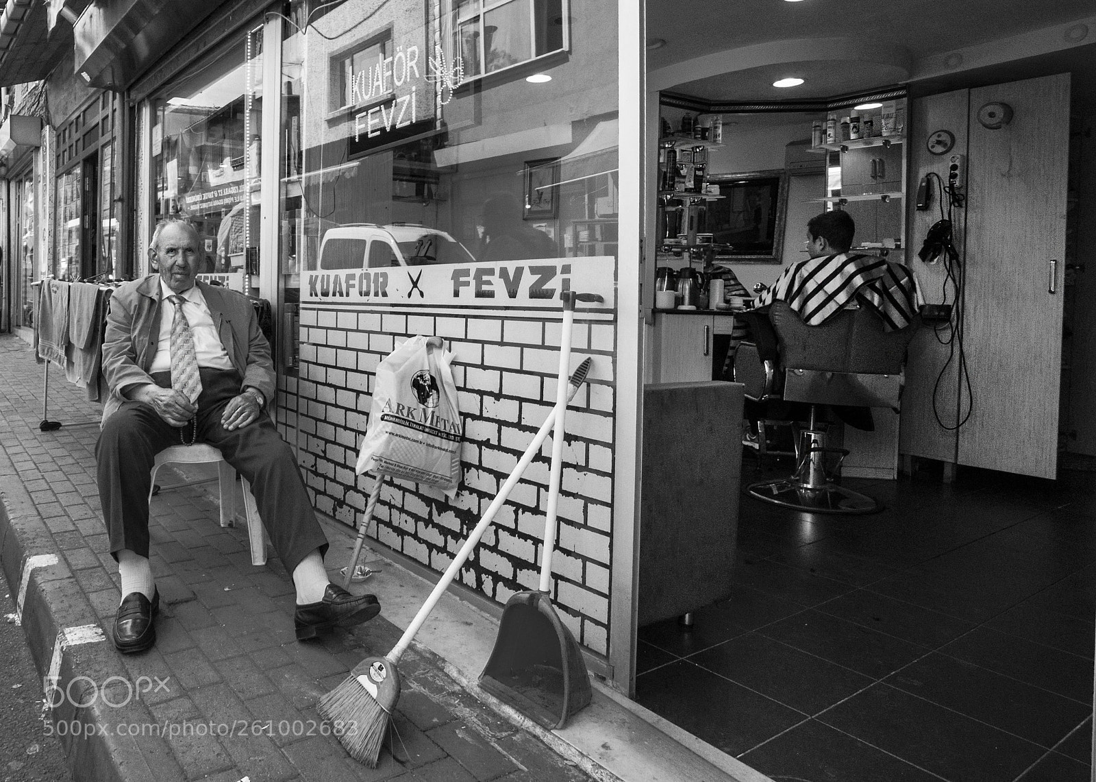 Sony a6000 sample photo. Barbershop photography