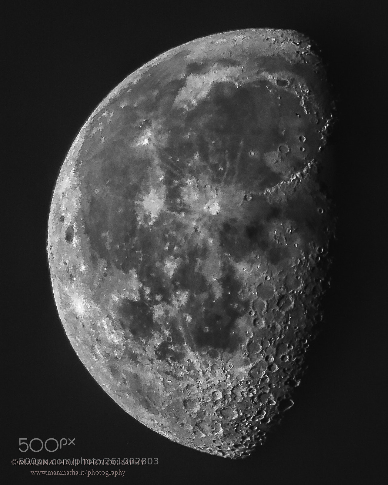 Canon EOS 60D sample photo. ::: waning gibbous moon 62.00% ::: photography