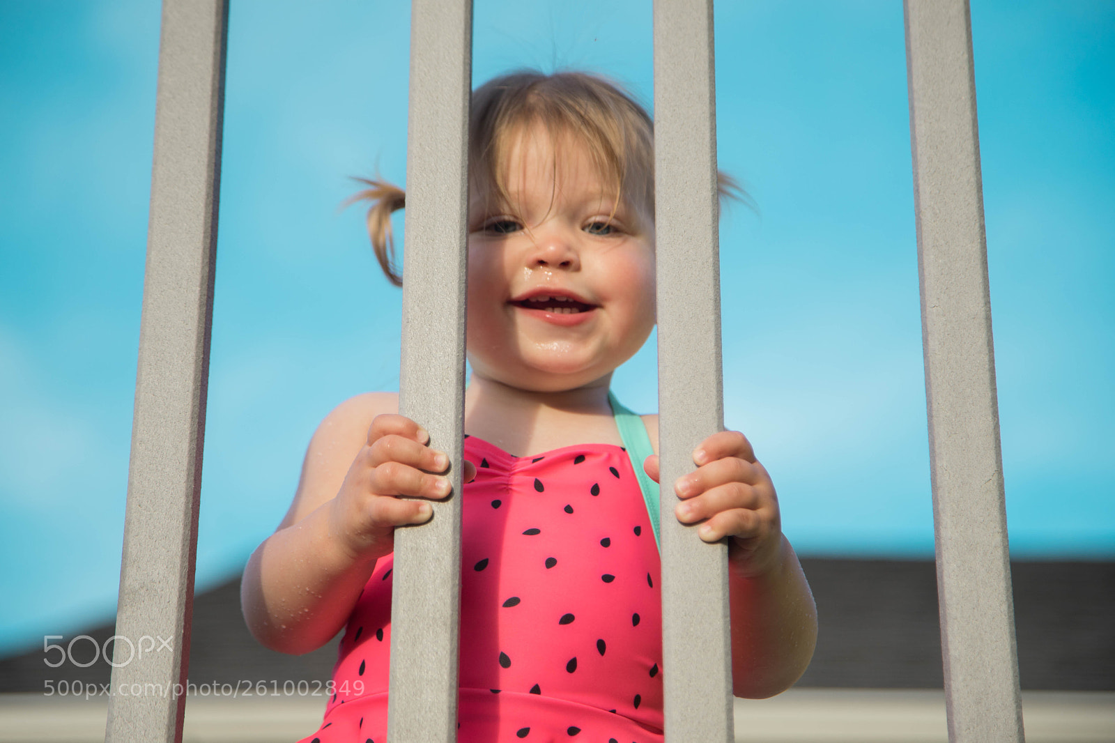 Sony a7 sample photo. Sunny prison photography