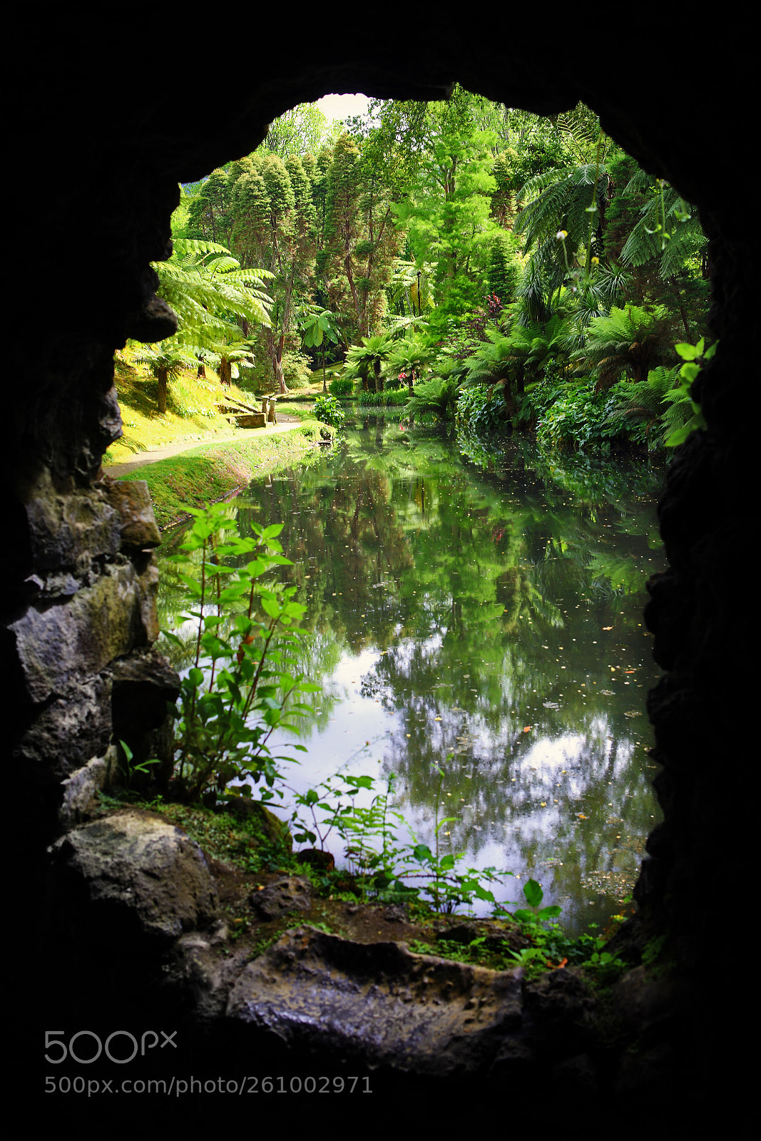 Canon EOS 6D sample photo. Peep hole photography