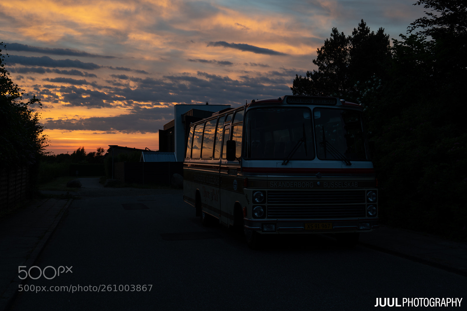 Sony a7 III sample photo. Old bus in the photography