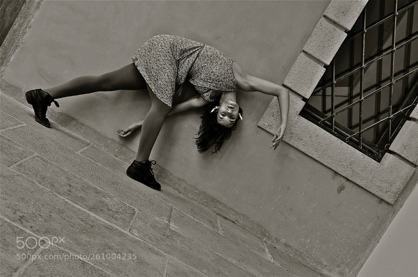 Nikon D90 sample photo. Triangles... photography
