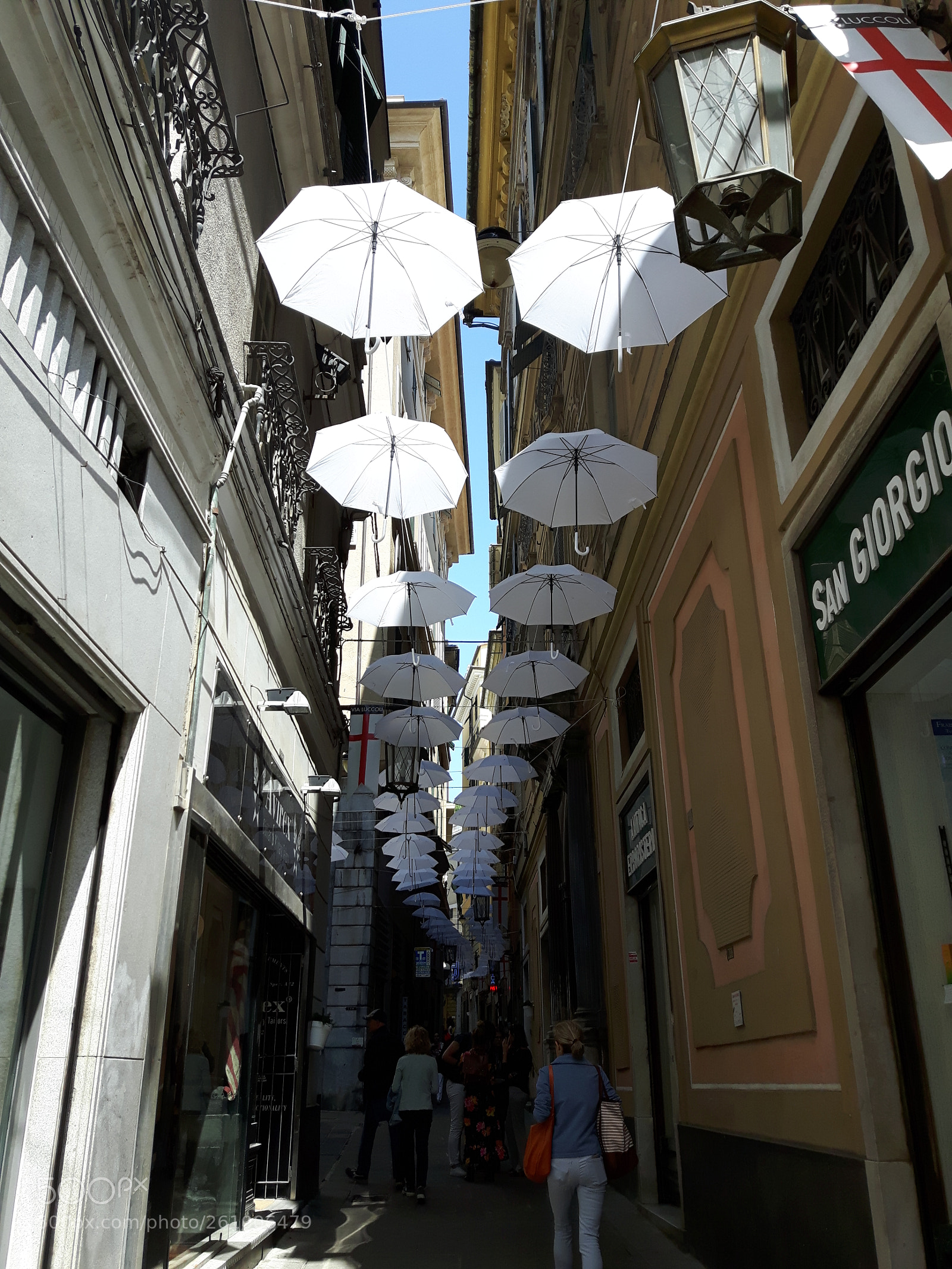 Samsung Galaxy S5 Neo sample photo. White umbrellas photography