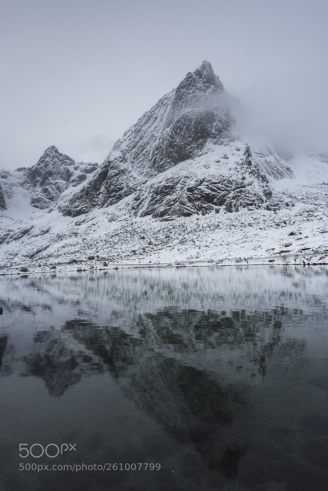 Nikon D810 sample photo. Reflection of mountain in photography