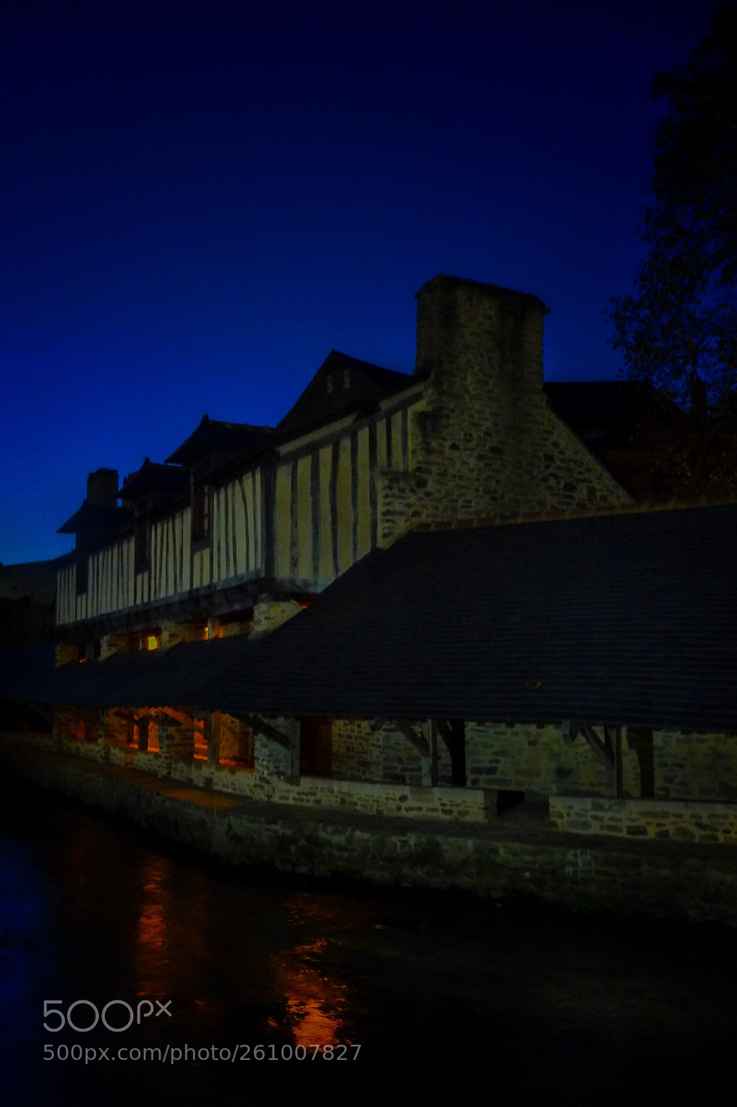 Panasonic Lumix DMC-TZ5 sample photo. Lavoir photography