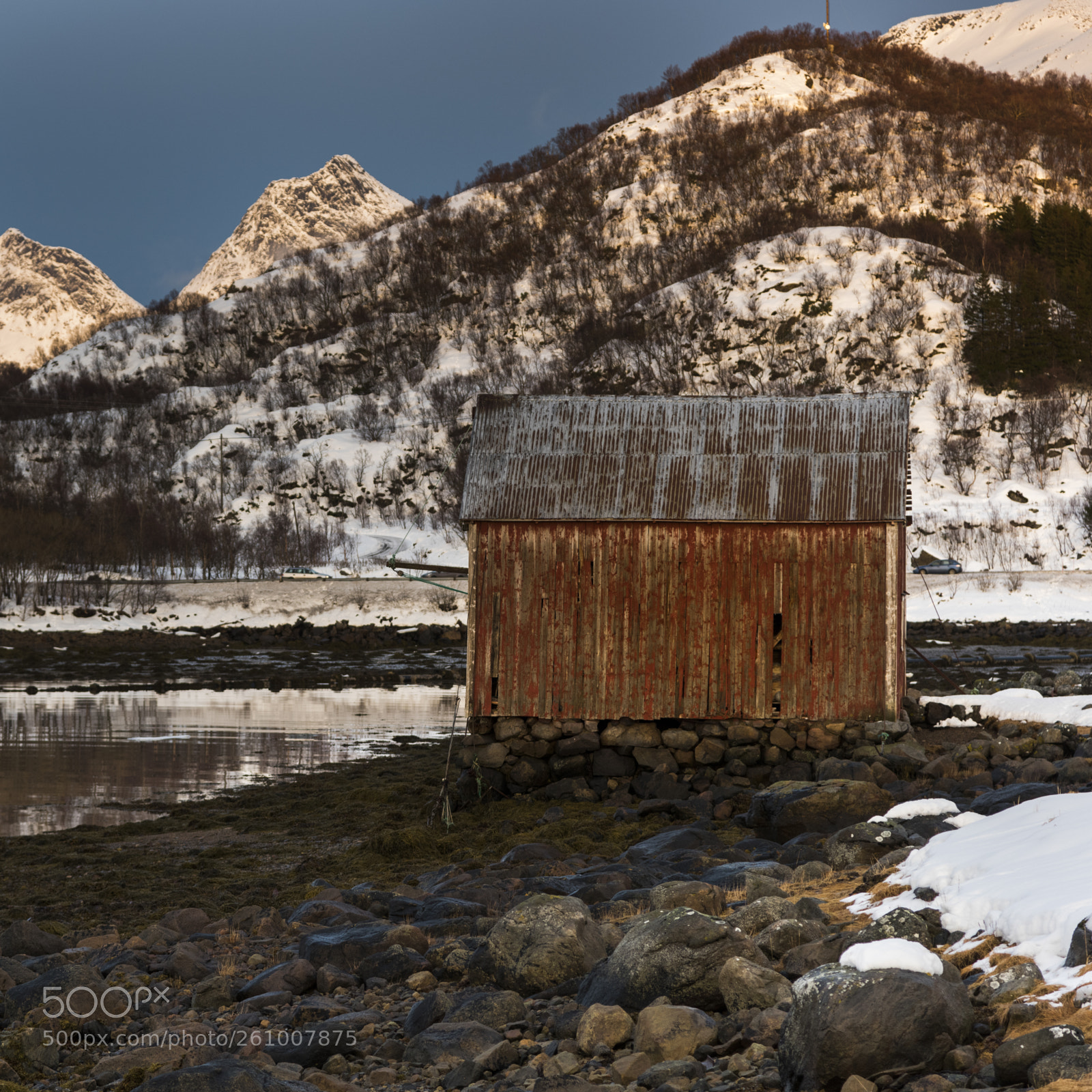 Nikon D810 sample photo. Log cabin at coast photography