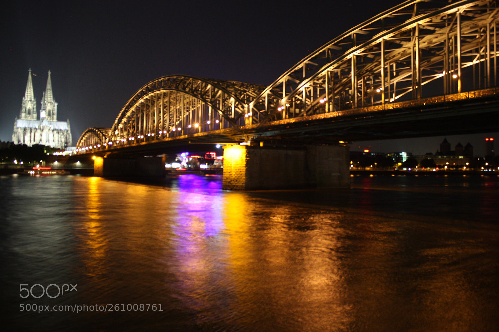 Canon EOS 450D (EOS Rebel XSi / EOS Kiss X2) sample photo. Hohenzollern bridge photography