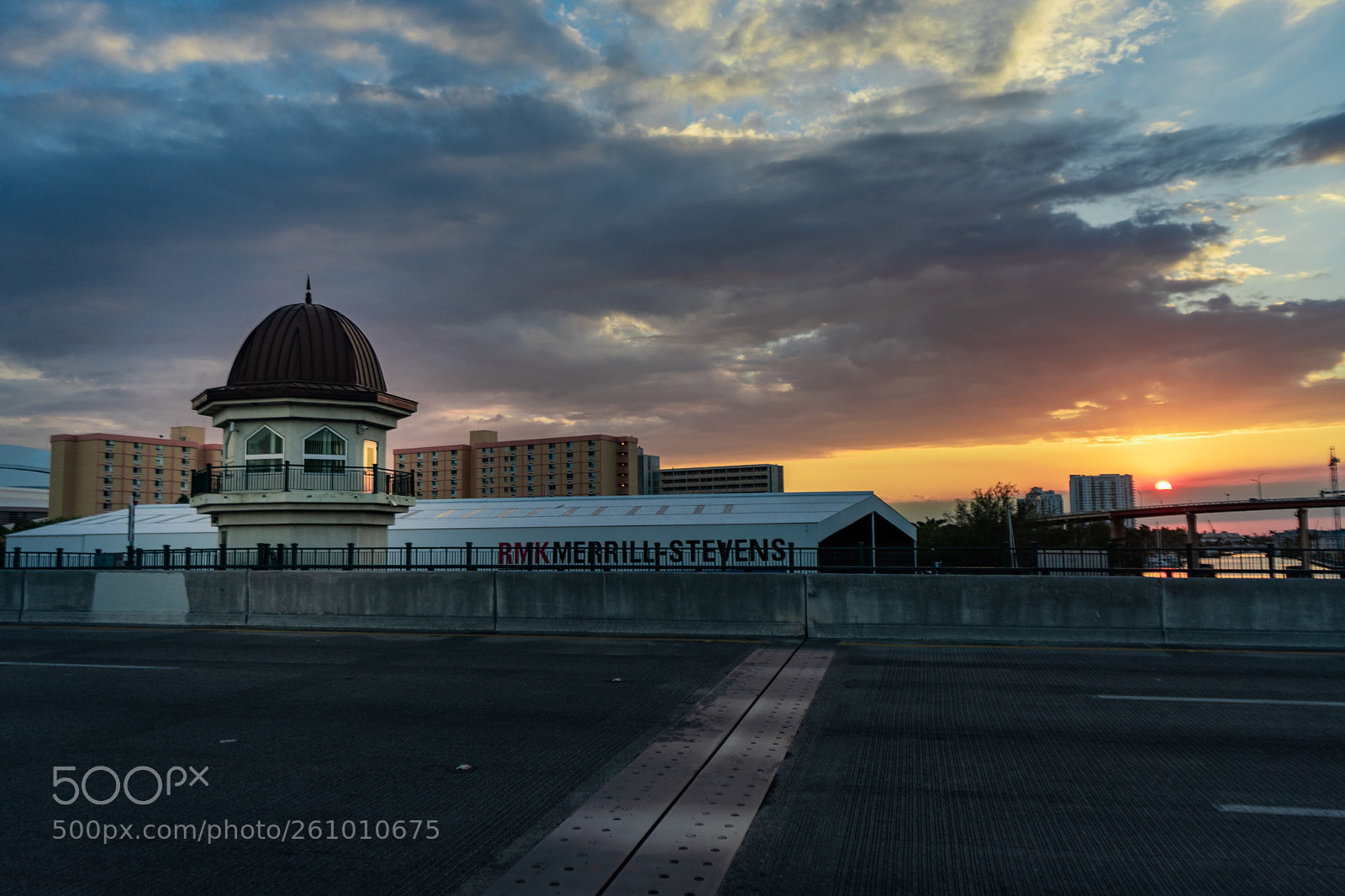 Sony a7 II sample photo. Sunsets on a workday photography