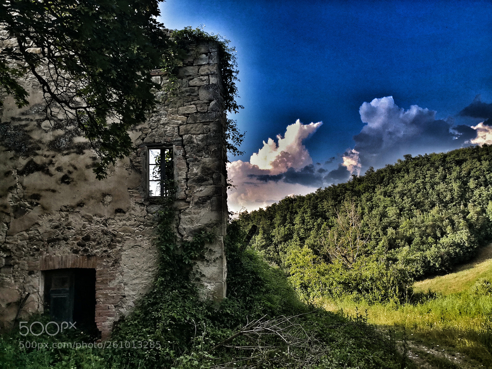 HUAWEI Mate 10 Pro sample photo. Rovine photography