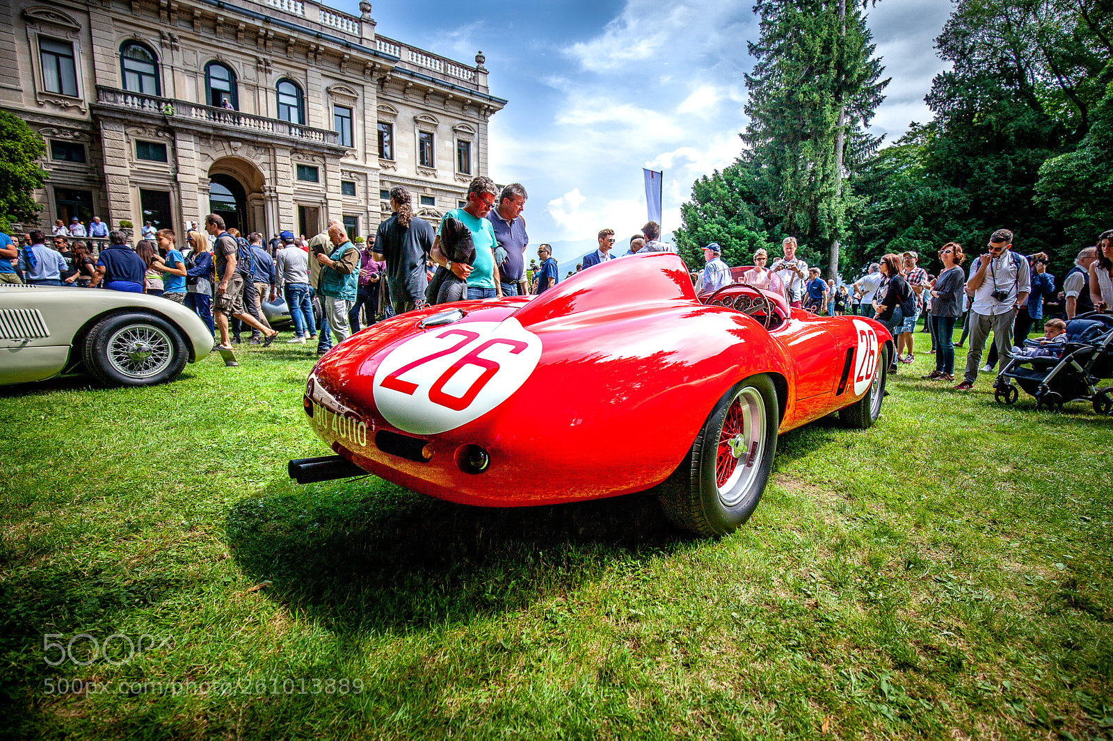 Canon EOS 5D Mark II sample photo. Ferrari 750 monza photography