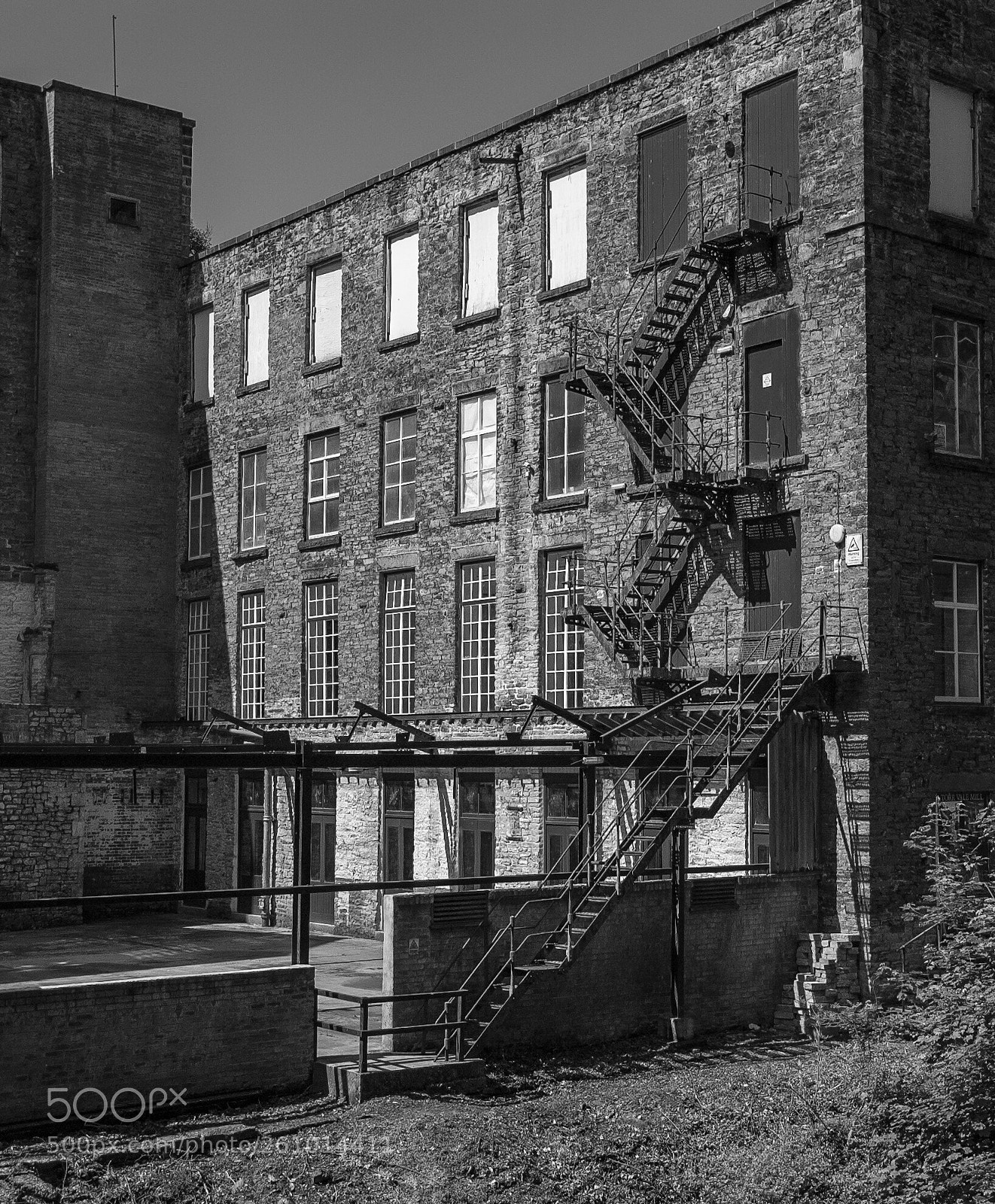 Nikon D40 sample photo. Torr vale mill steps photography