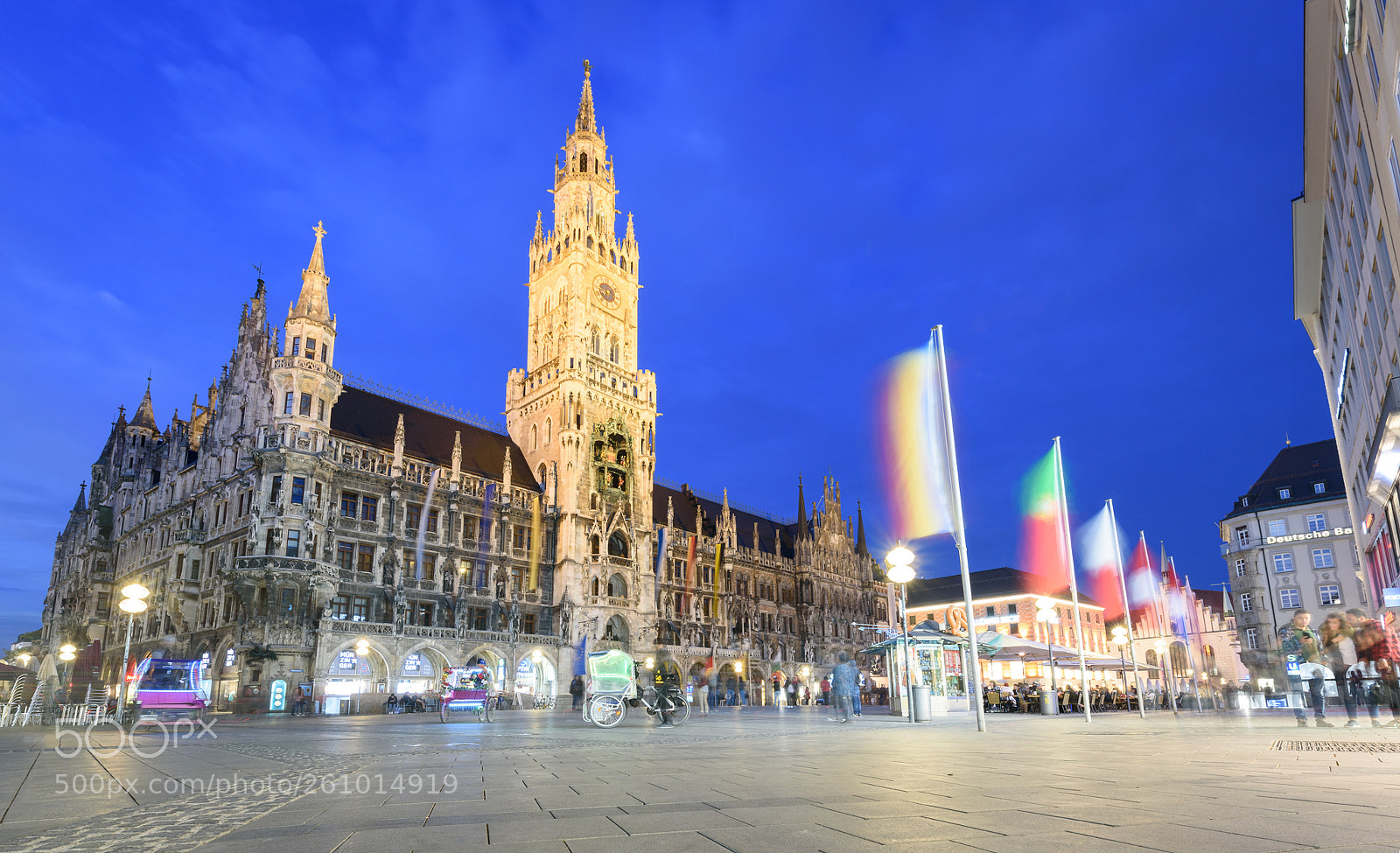 Nikon D750 sample photo. Marienplatz mit rathaus photography