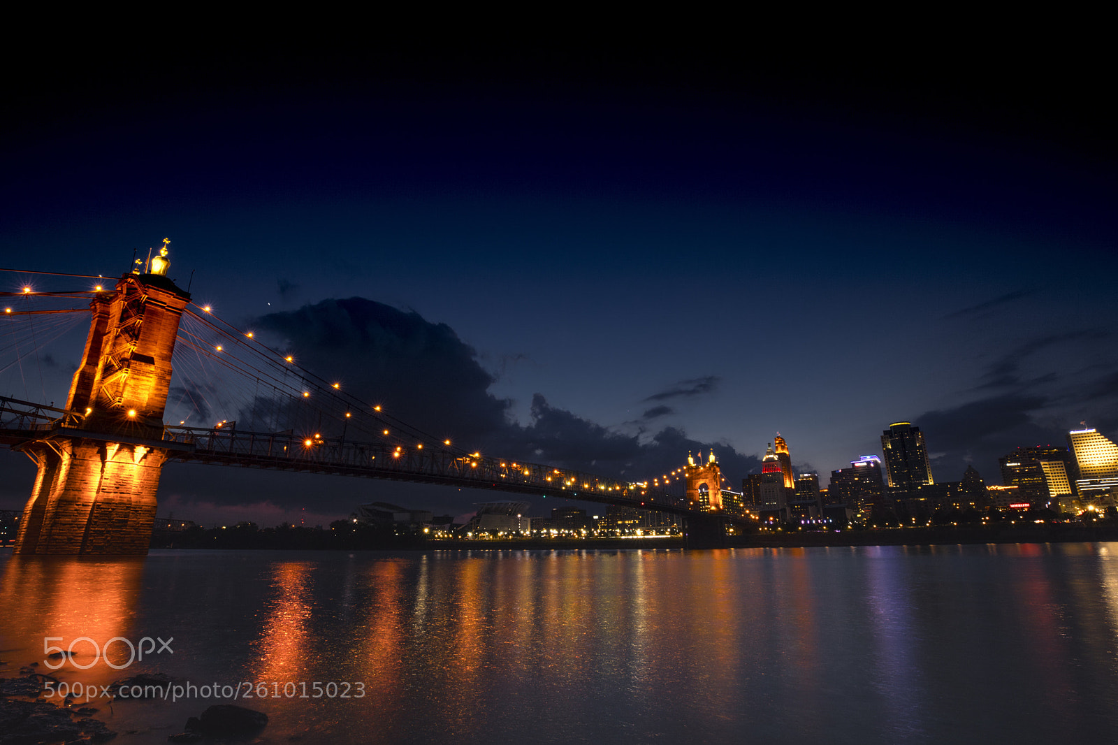 Canon EOS 5D Mark IV sample photo. Lights on cincy photography