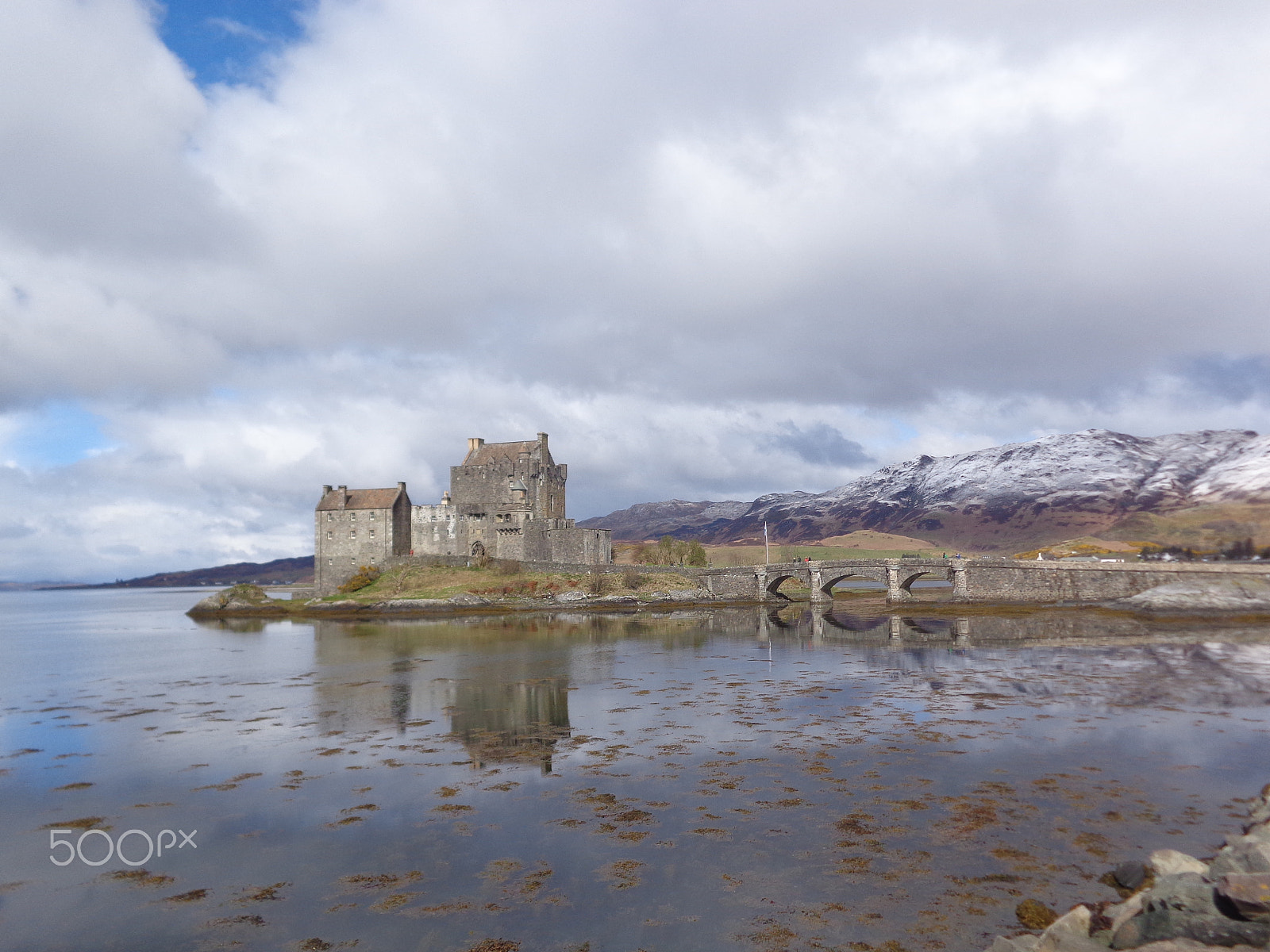 Sony Cyber-shot DSC-W730 sample photo. Einan donan castle  photography