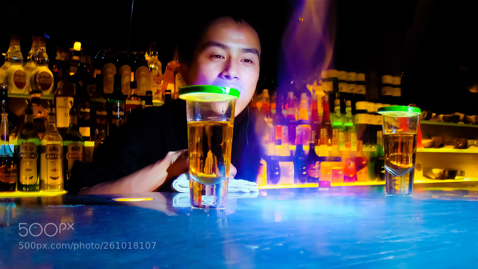Sony DSC-T50 sample photo. Barman in beijing photography