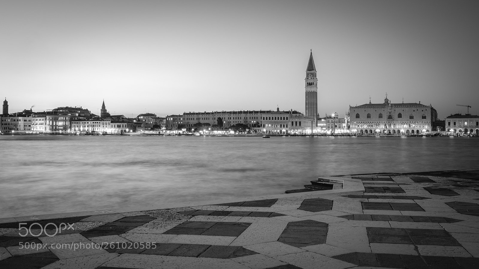 Fujifilm X-T2 sample photo. Venice in the evening photography