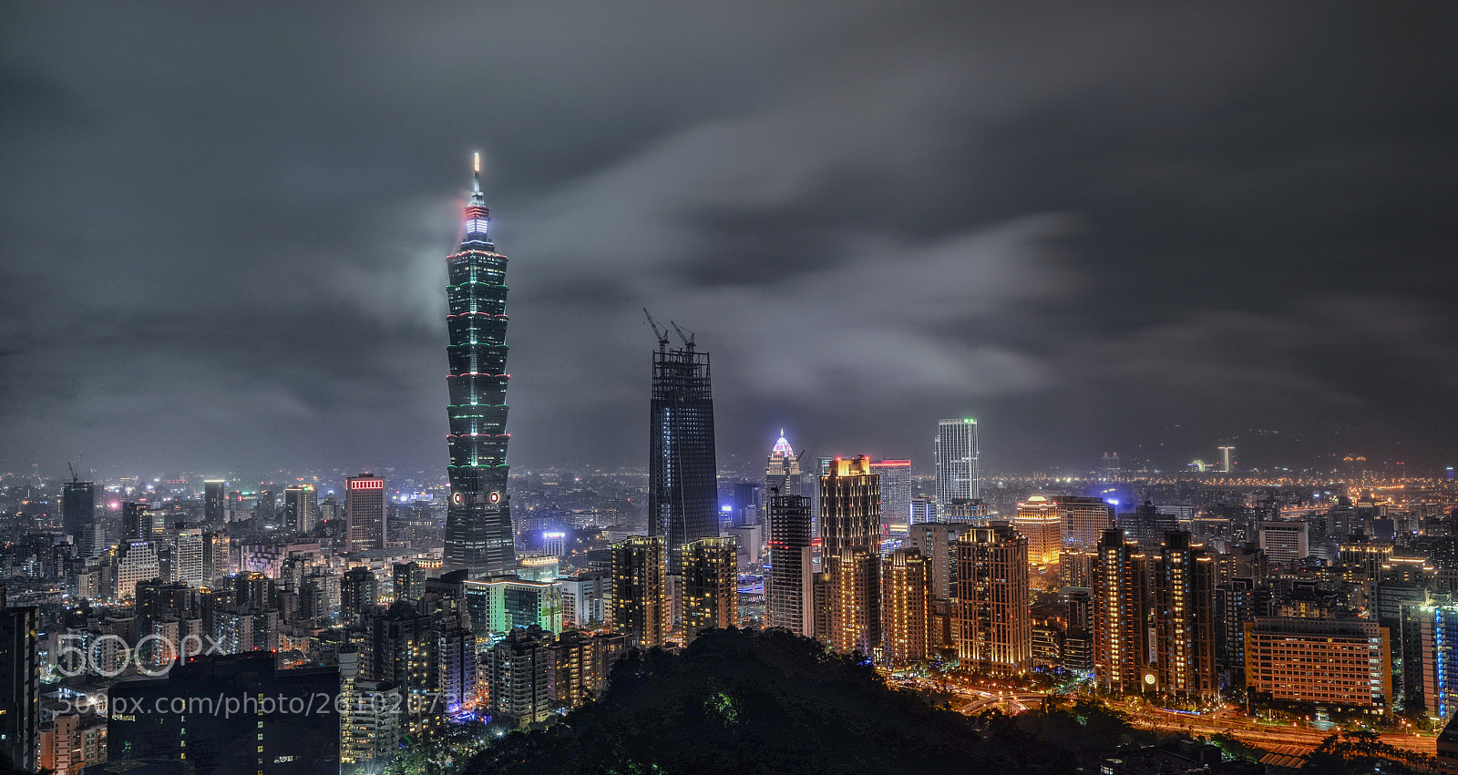 Nikon D800 sample photo. Taipei 101 photography