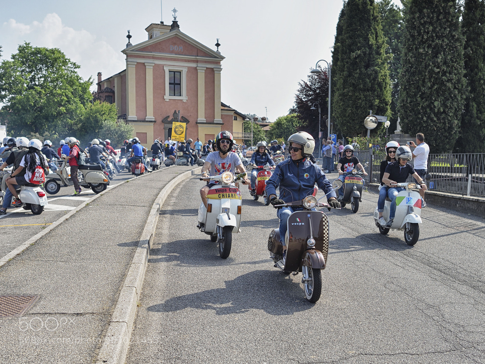 Nikon D810 sample photo. Le vespe tornano a photography