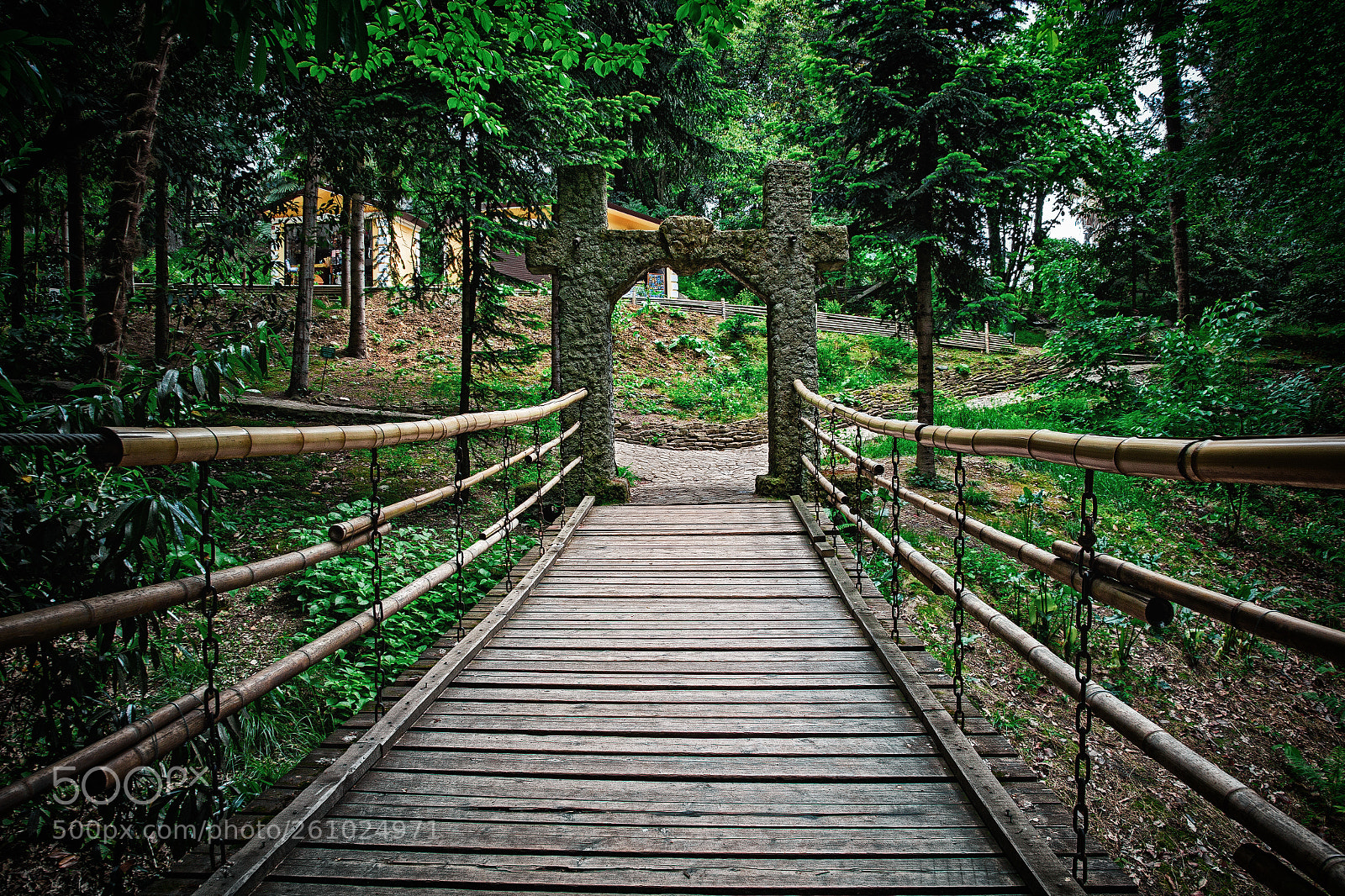 Canon EOS 700D (EOS Rebel T5i / EOS Kiss X7i) sample photo. Suspension bridge at the photography