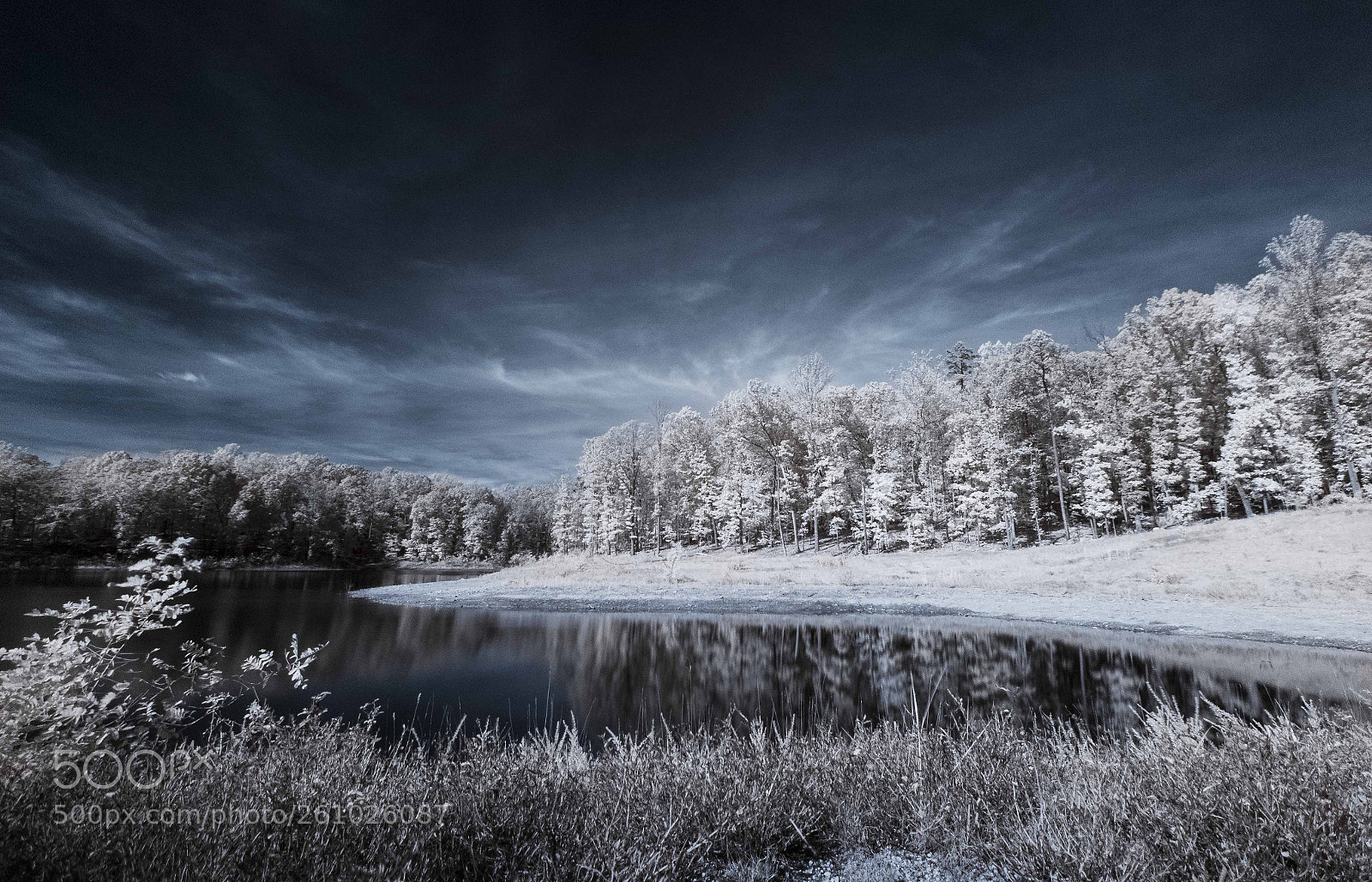 Canon EOS 700D (EOS Rebel T5i / EOS Kiss X7i) sample photo. Infrared lake photography
