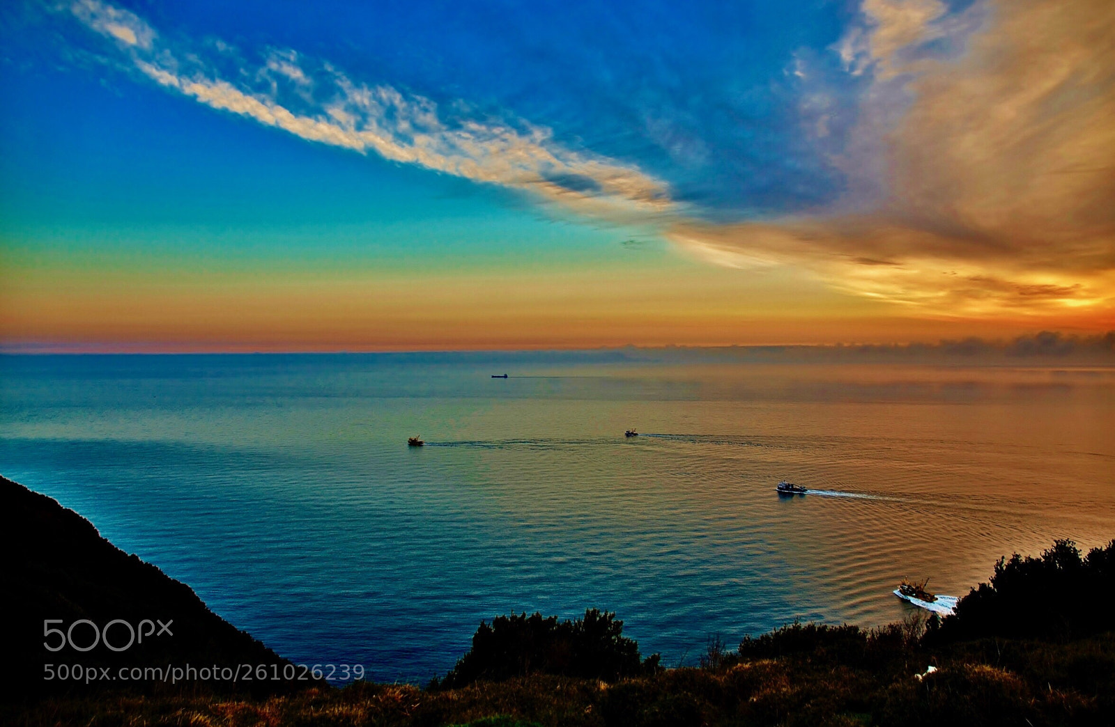 Nikon D7000 sample photo. Sunrise and fishing boats photography