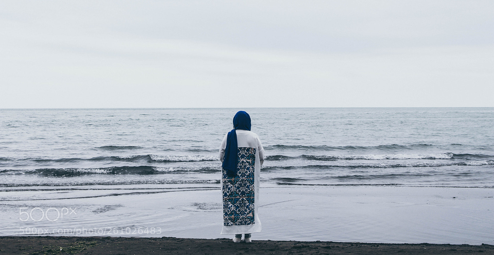 Canon EOS 700D (EOS Rebel T5i / EOS Kiss X7i) sample photo. The lonely girl and photography