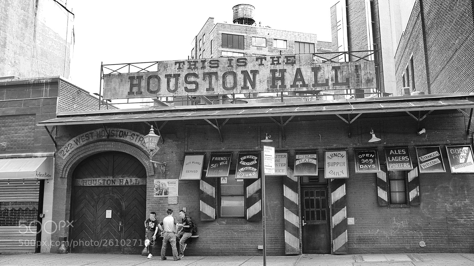 Fujifilm X100T sample photo. Nyc 222 west houston street photography