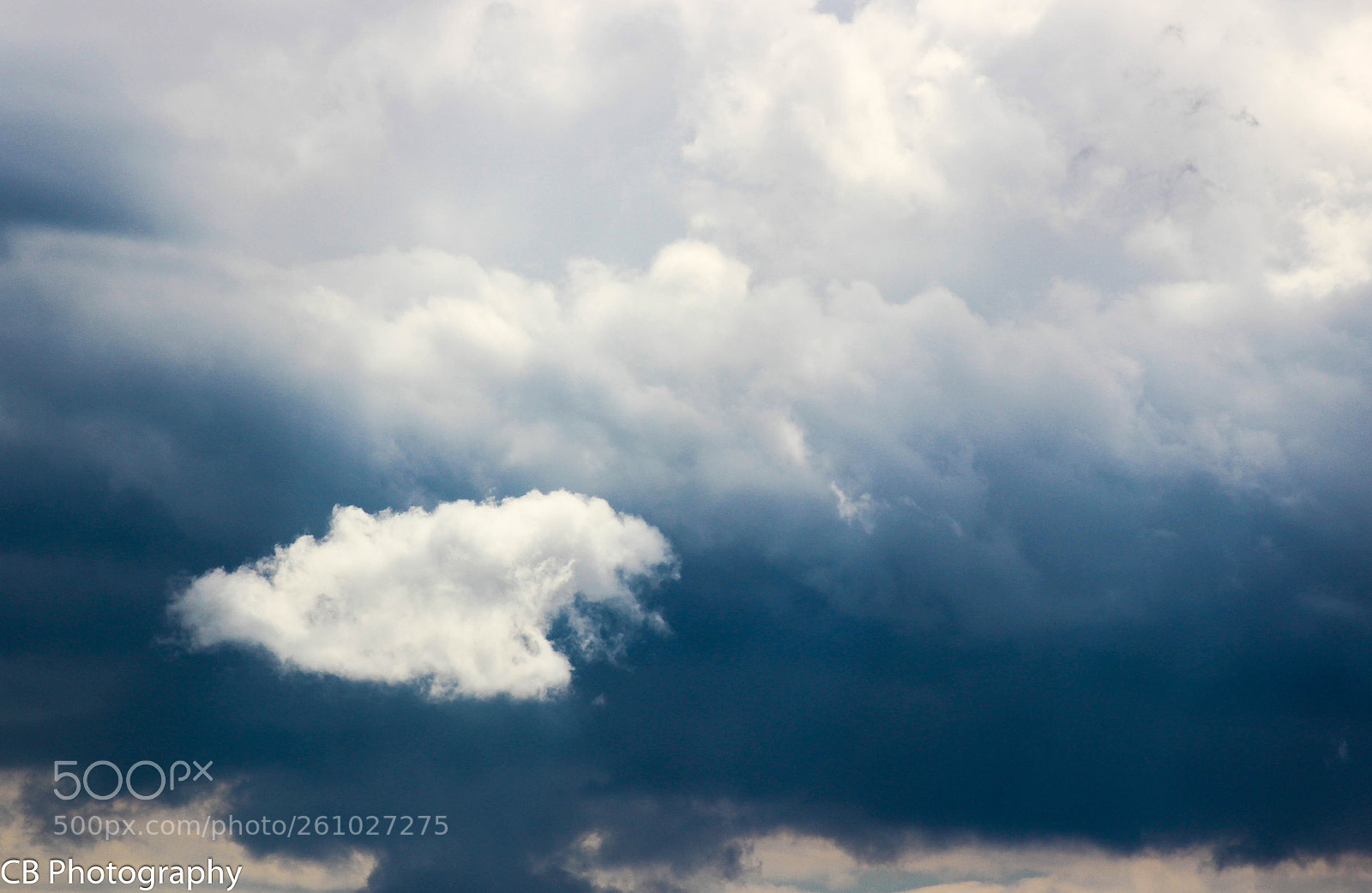 Canon EOS 600D (Rebel EOS T3i / EOS Kiss X5) sample photo. Breaking with the clouds photography