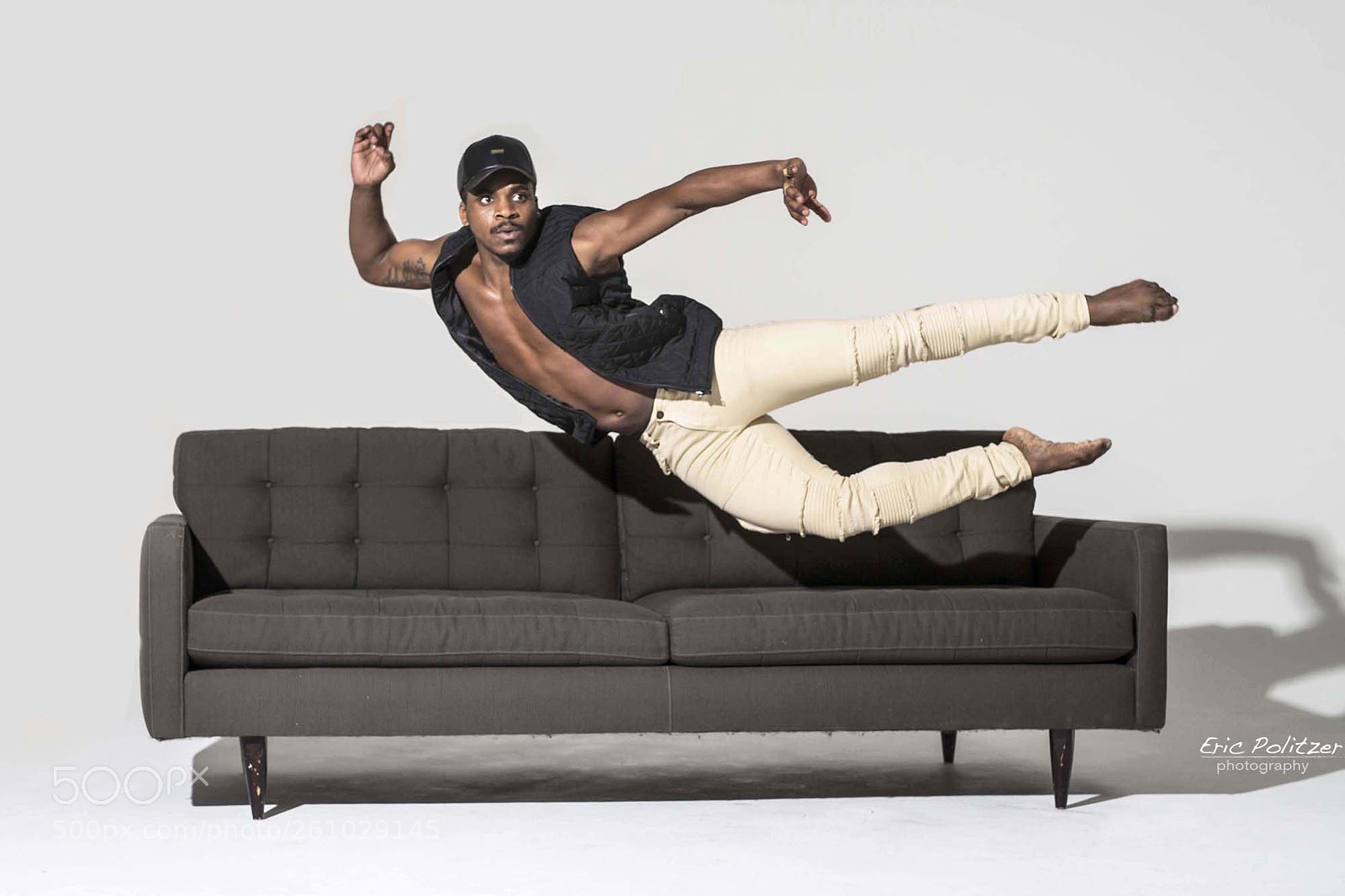 Canon EOS-1D X sample photo. Couch surfing photography