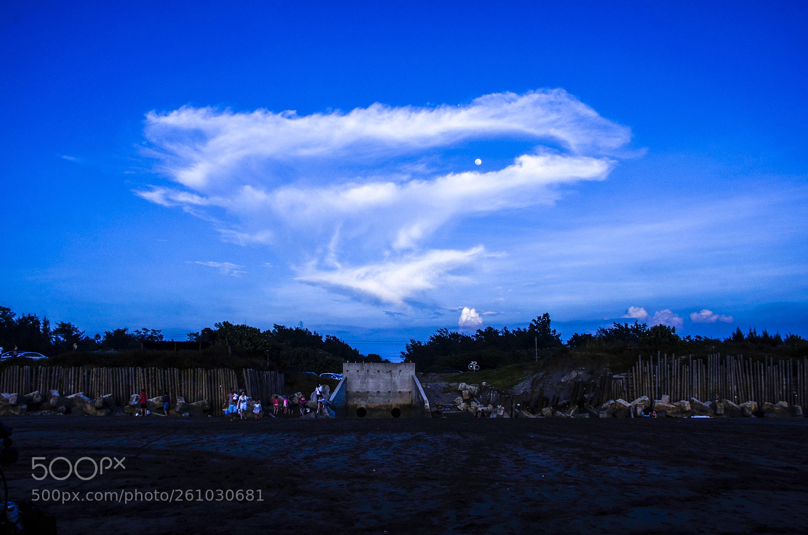Nikon D7000 sample photo. Sky as superman. photography