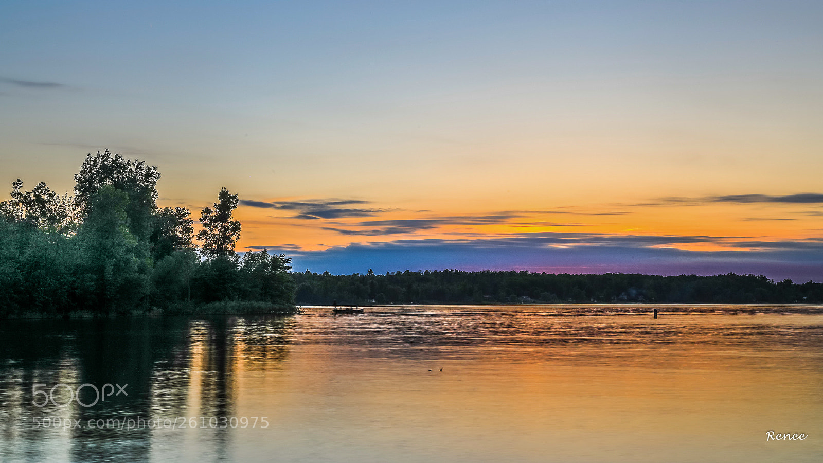 Canon EOS 5D Mark IV sample photo. Lake dusk photography