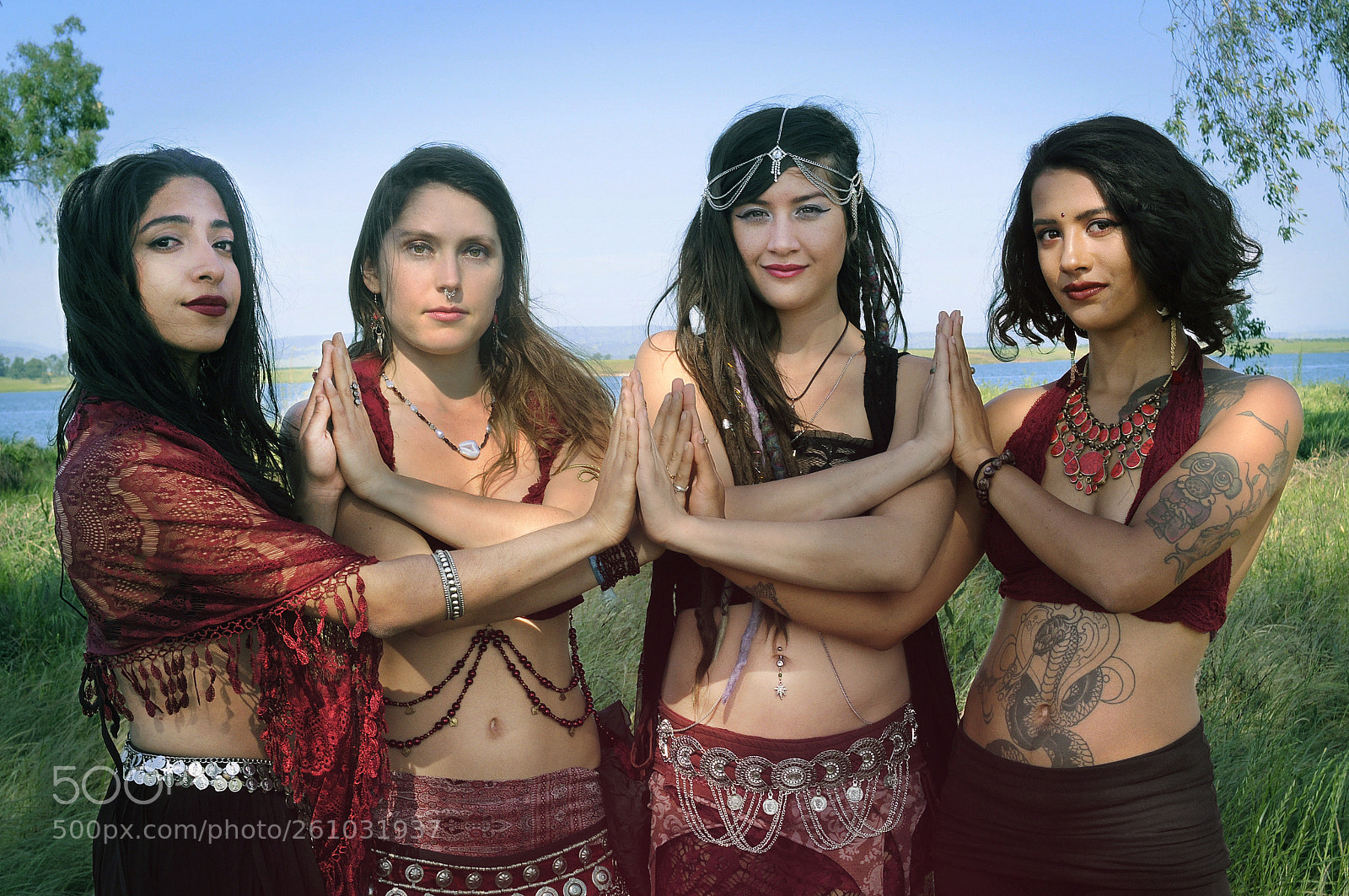 Nikon D90 sample photo. Sisters of unity photography