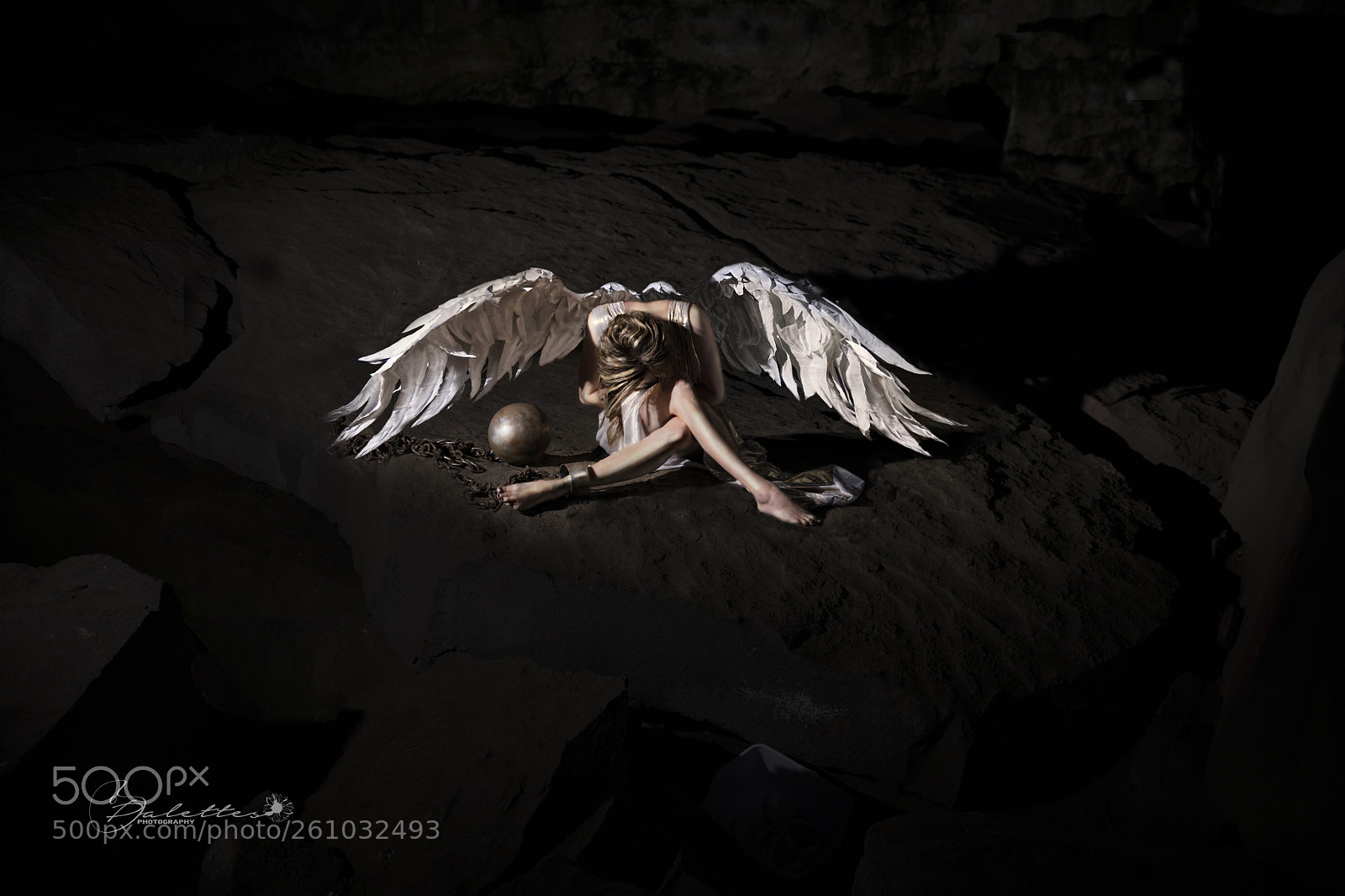 Canon EOS 5D Mark IV sample photo. Grief photography