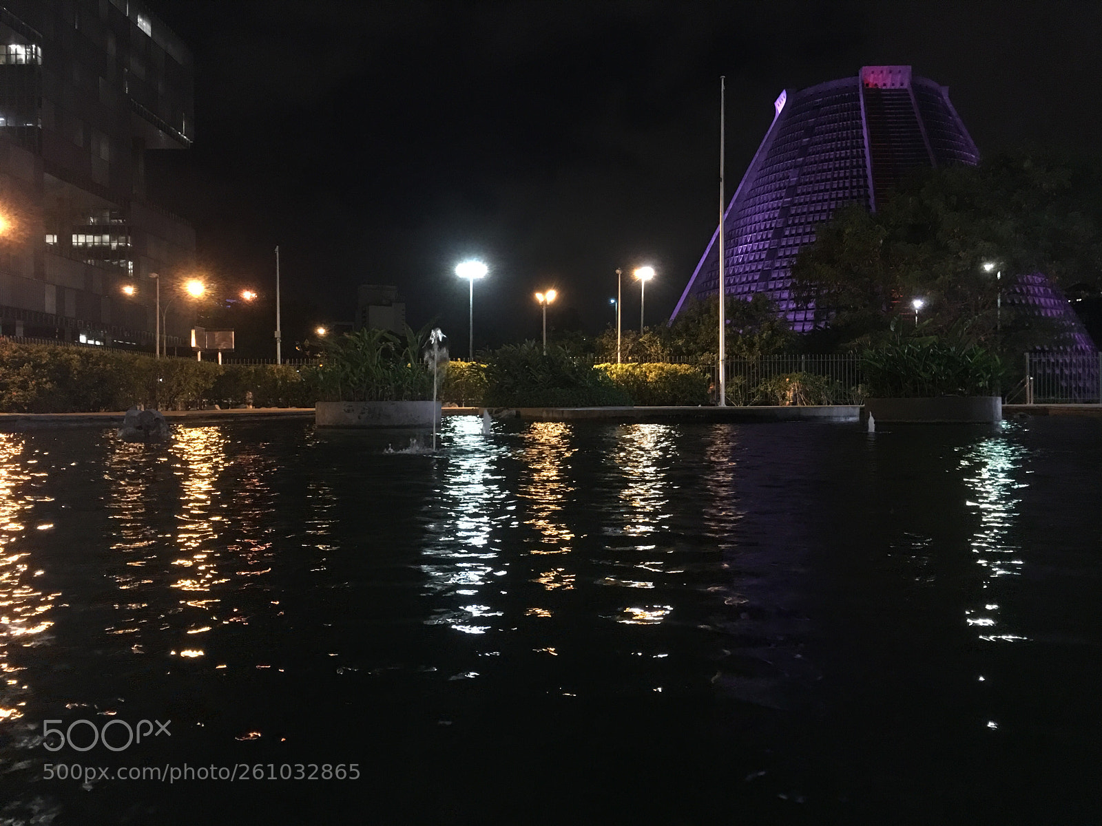 Apple iPhone 6s Plus sample photo.  catedral photography