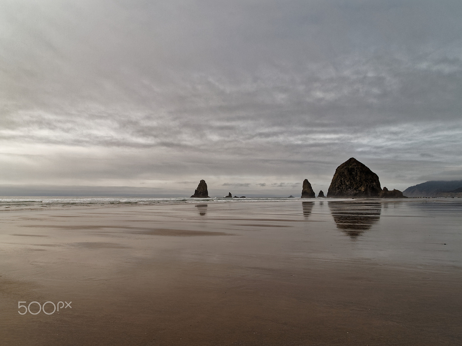 Olympus PEN E-PL1 sample photo. Haystack rock photography