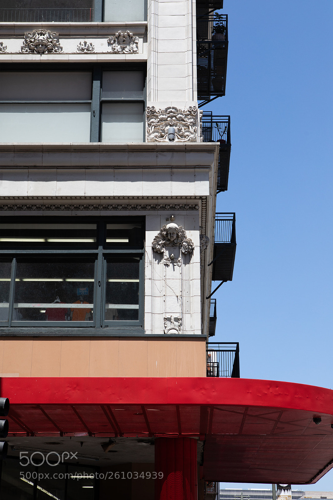 Canon EOS 5D Mark IV sample photo. Bas relief fifth st photography