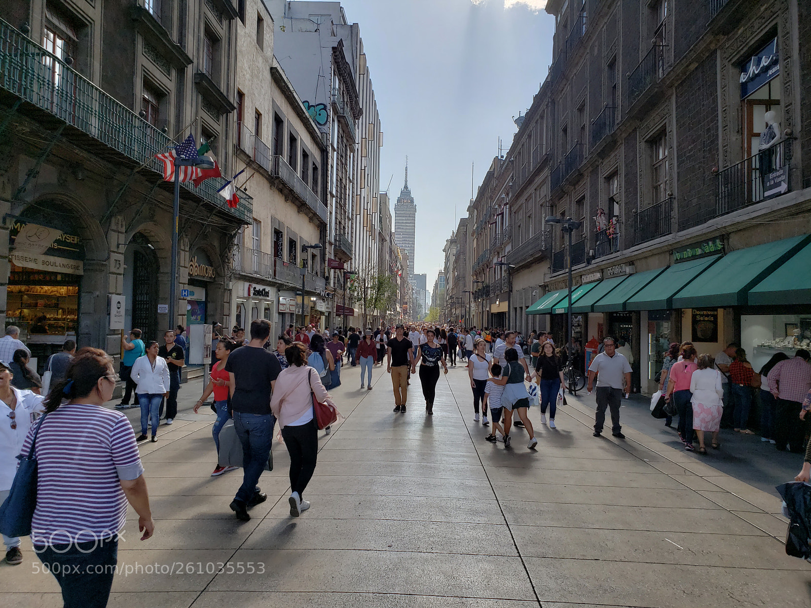 Samsung Galaxy S9 sample photo. Blinding plaza photography